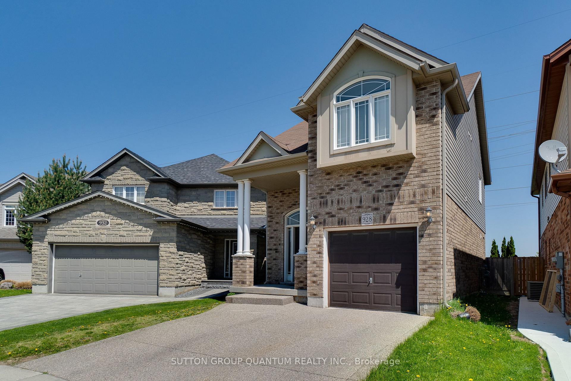 Photo 3 of 928 Dunblane Court, Kitchener, Huron Park — HOMEH