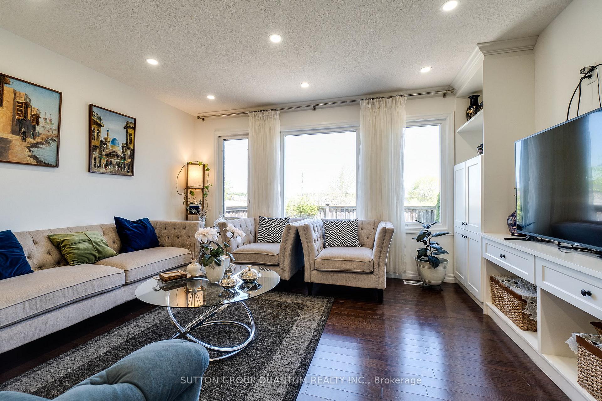 Photo 10 of 928 Dunblane Court, Kitchener, Huron Park — HOMEH