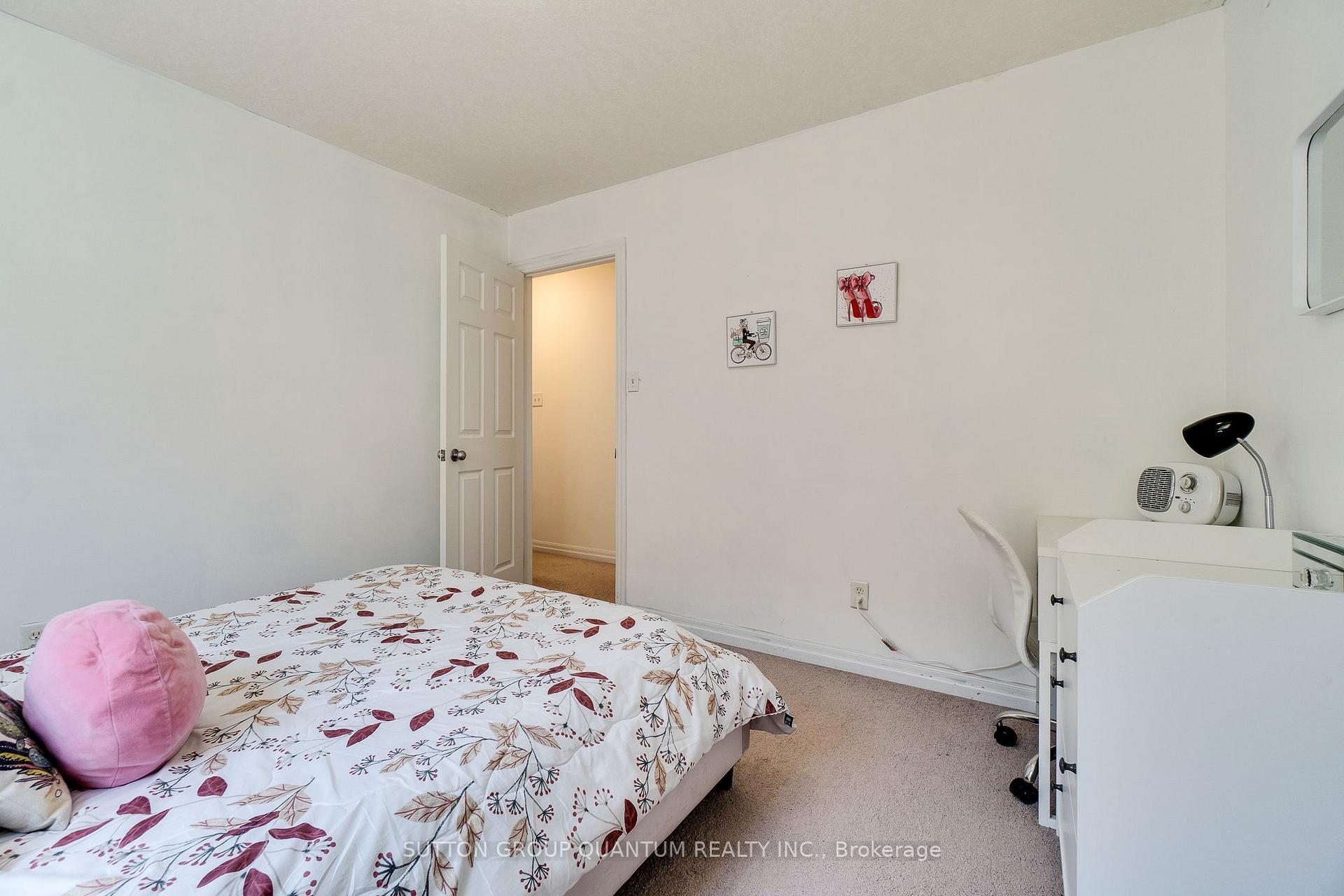 Photo 31 of 928 Dunblane Court, Kitchener, Huron Park — HOMEH