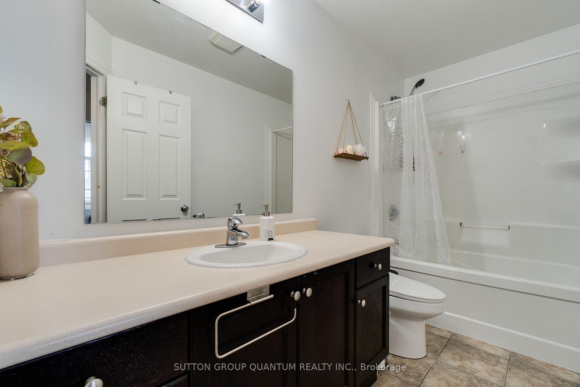 Photo 34 of 928 Dunblane Court, Kitchener, Huron Park — HOMEH