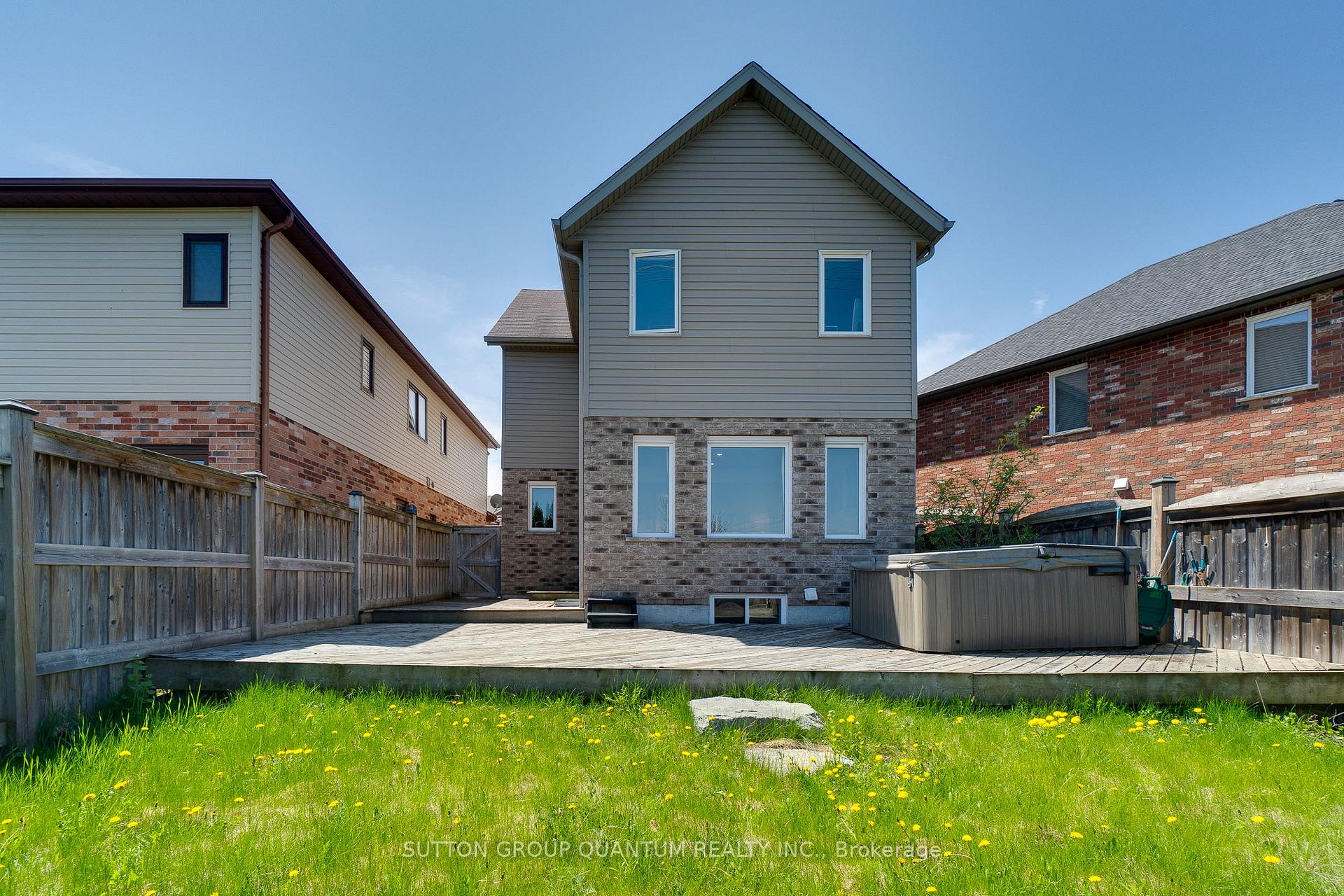 Photo 41 of 928 Dunblane Court, Kitchener, Huron Park — HOMEH
