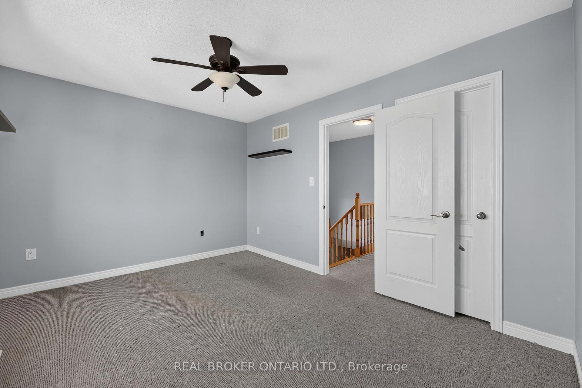 Photo 19 of 44 Pearcey Crescent, Barrie, Bayfield — HOMEH