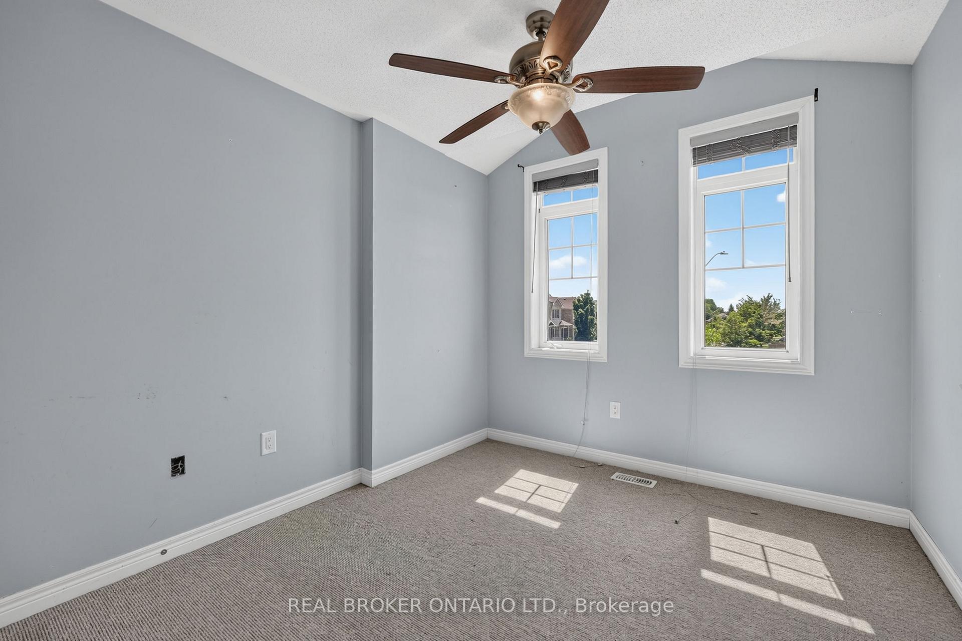 Photo 23 of 44 Pearcey Crescent, Barrie, Bayfield — HOMEH