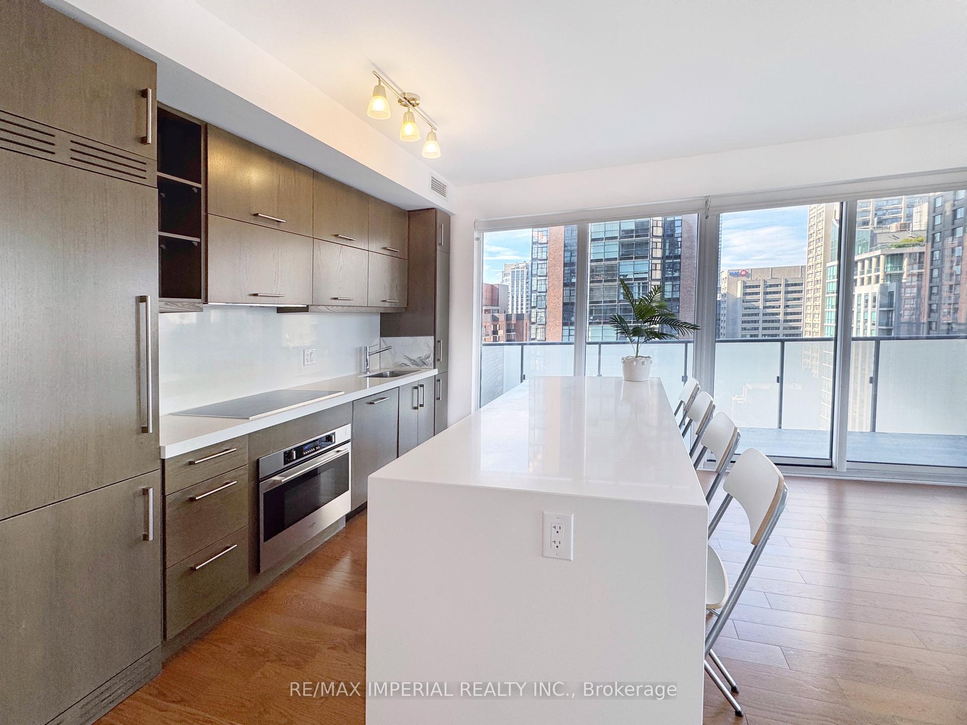 Photo 9 of Unit 1910, Bay 1080 Street E, Toronto, Bay Street Corridor — HOMEH