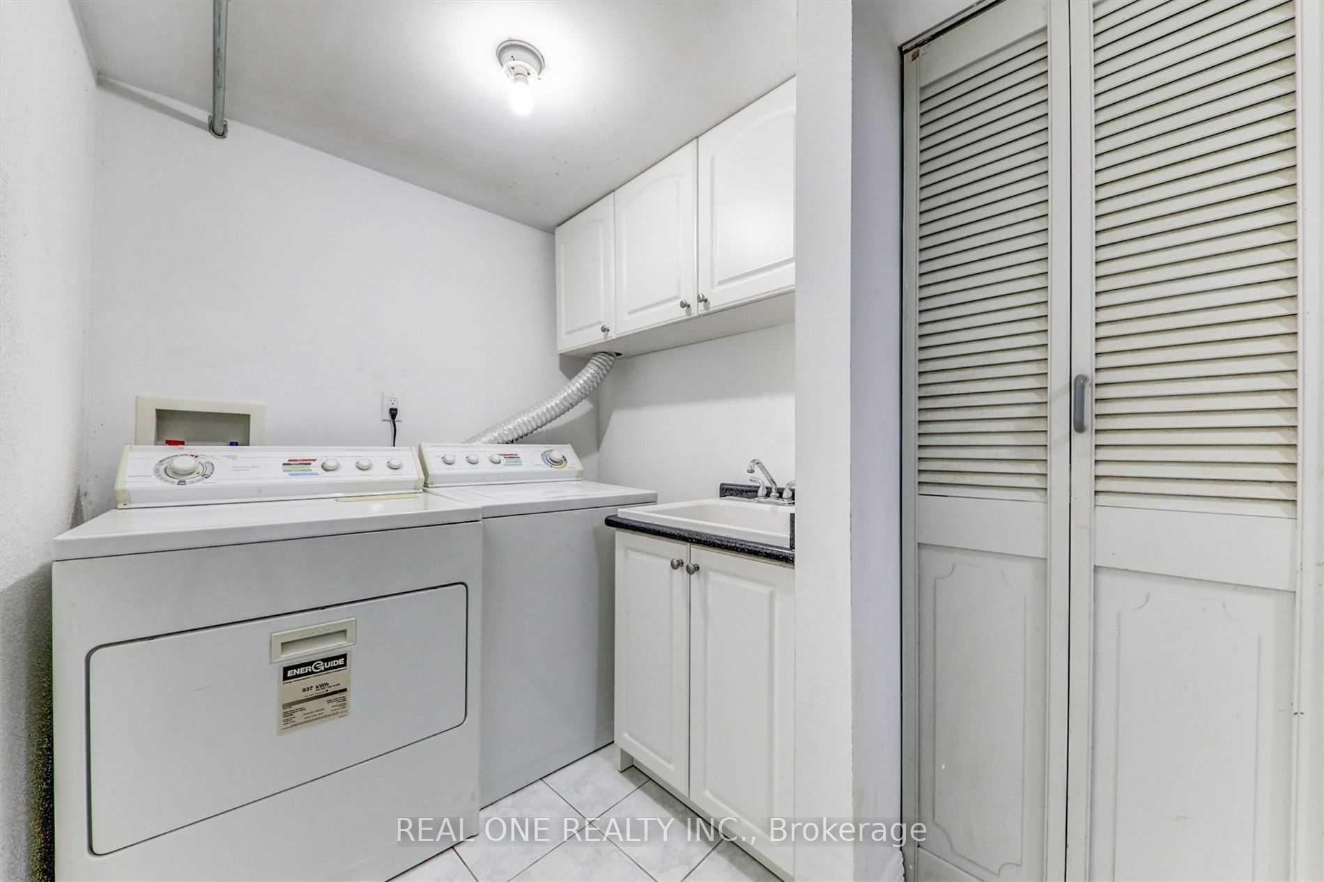 Photo 18 of 2 Maitland Drive, Markham, Milliken Mills West — HOMEH