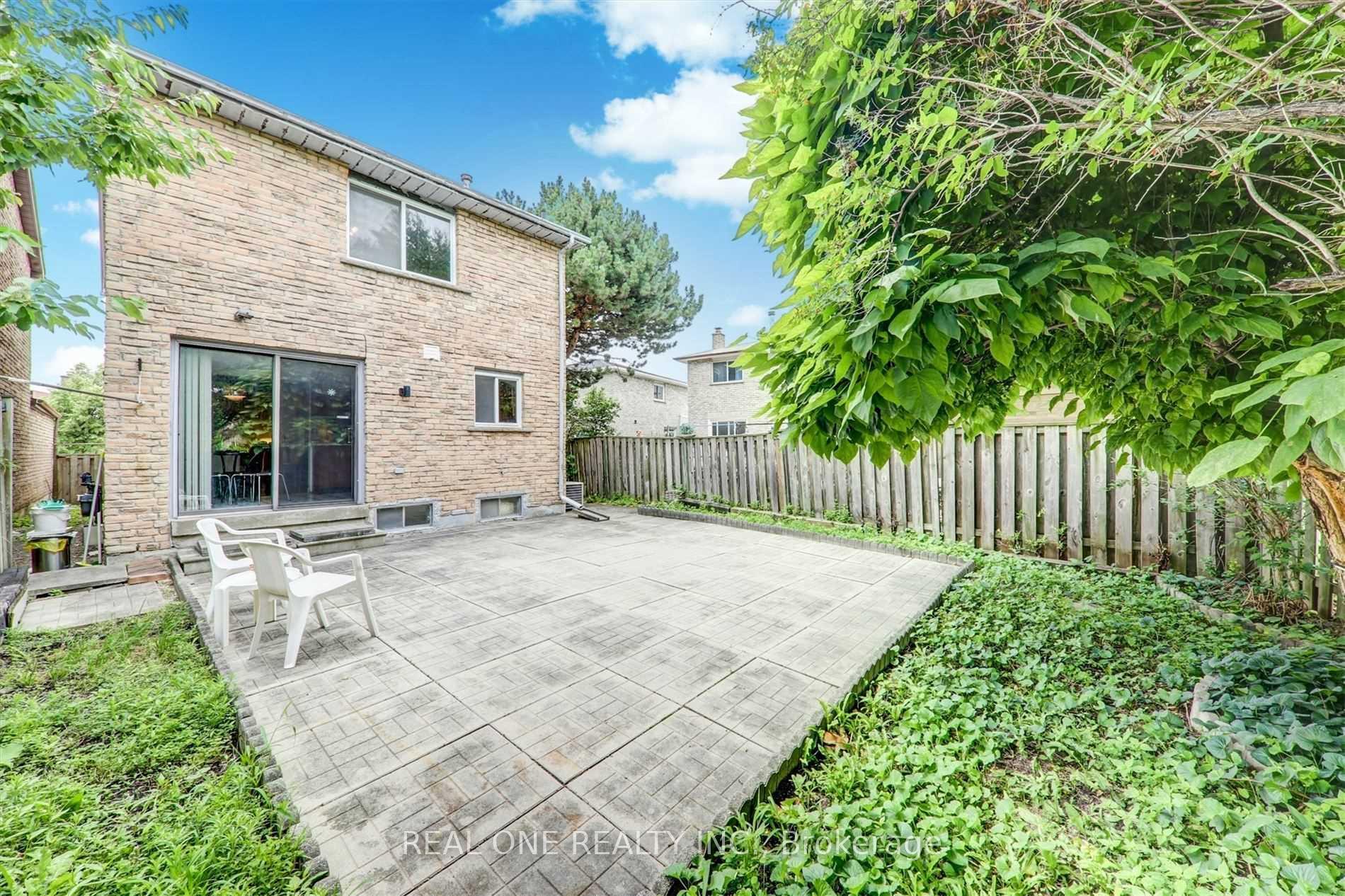 Photo 20 of 2 Maitland Drive, Markham, Milliken Mills West — HOMEH