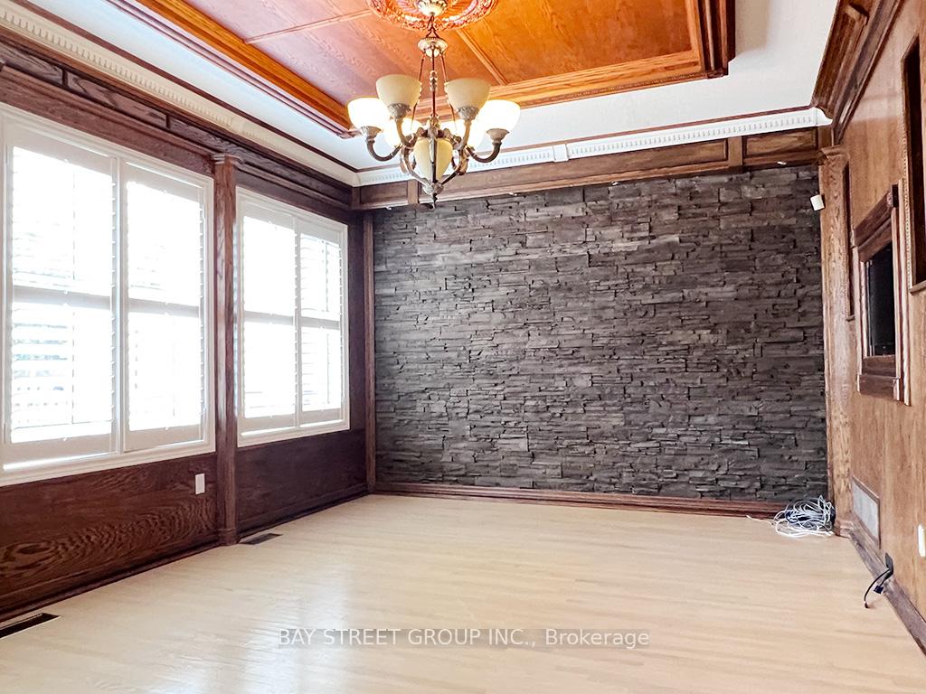 Photo 9 of 49 Forester Crescent, Markham, Cachet — HOMEH