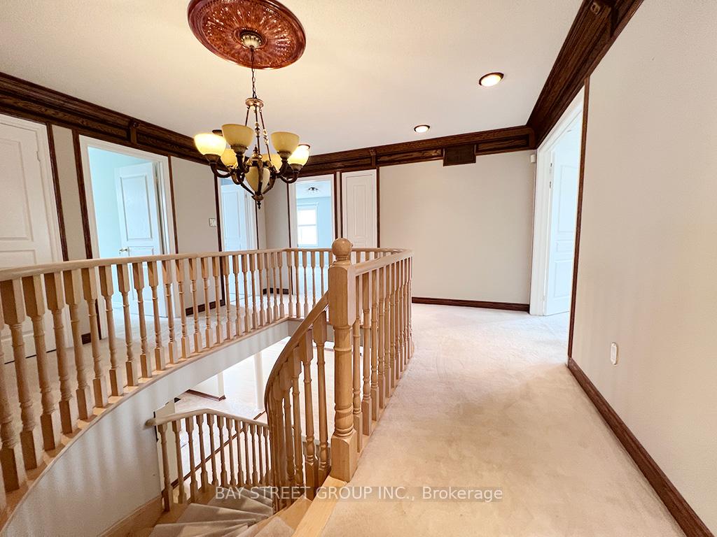Photo 13 of 49 Forester Crescent, Markham, Cachet — HOMEH