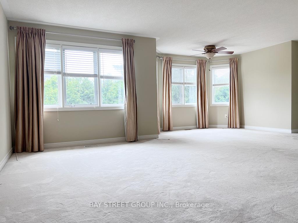 Photo 14 of 49 Forester Crescent, Markham, Cachet — HOMEH
