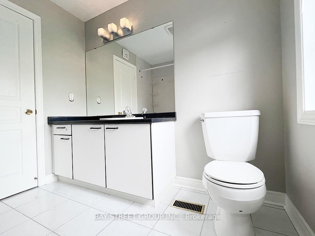 Photo 19 of 49 Forester Crescent, Markham, Cachet — HOMEH