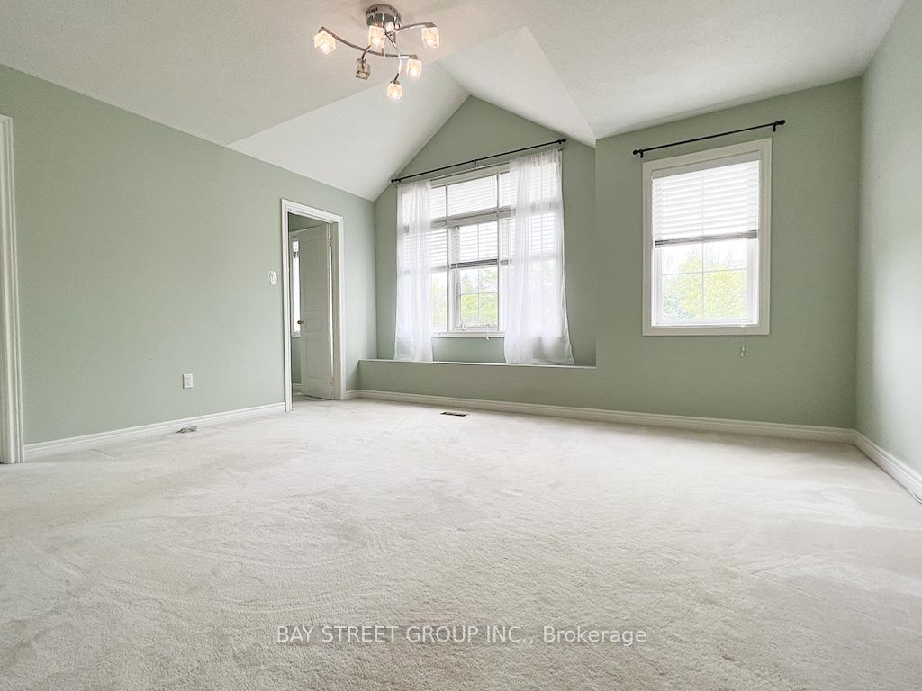 Photo 22 of 49 Forester Crescent, Markham, Cachet — HOMEH