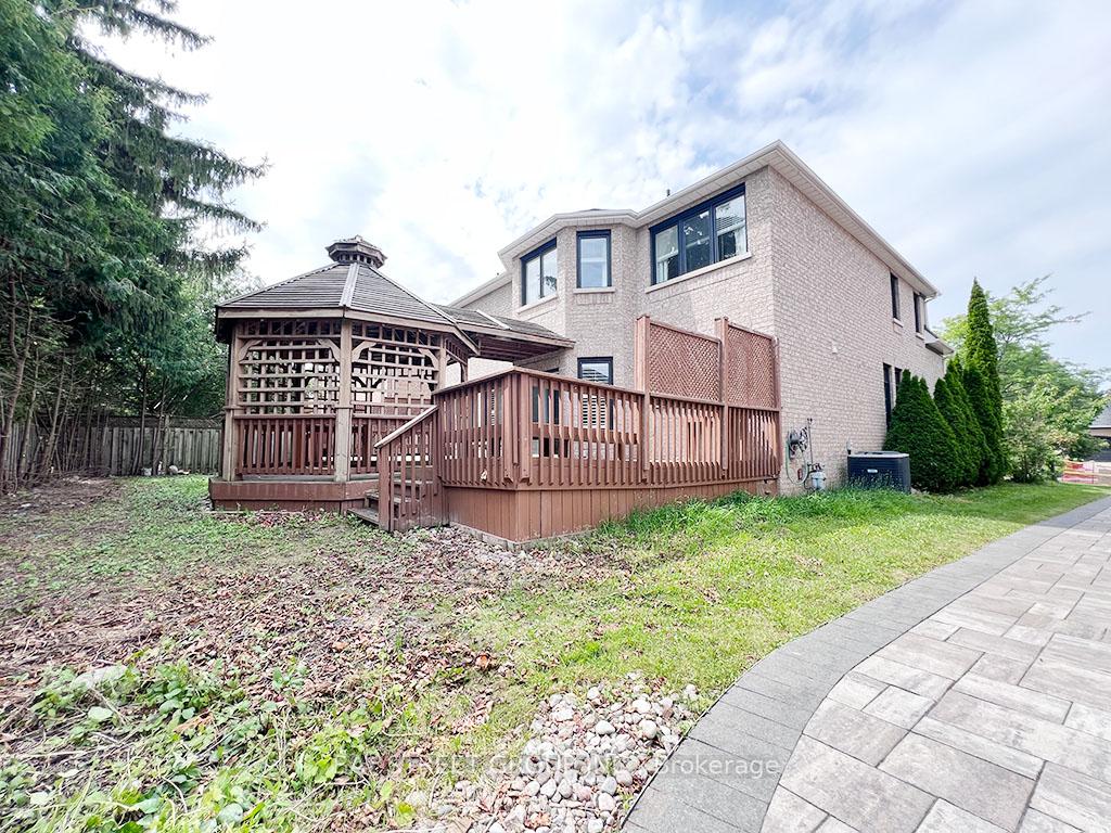 Photo 30 of 49 Forester Crescent, Markham, Cachet — HOMEH