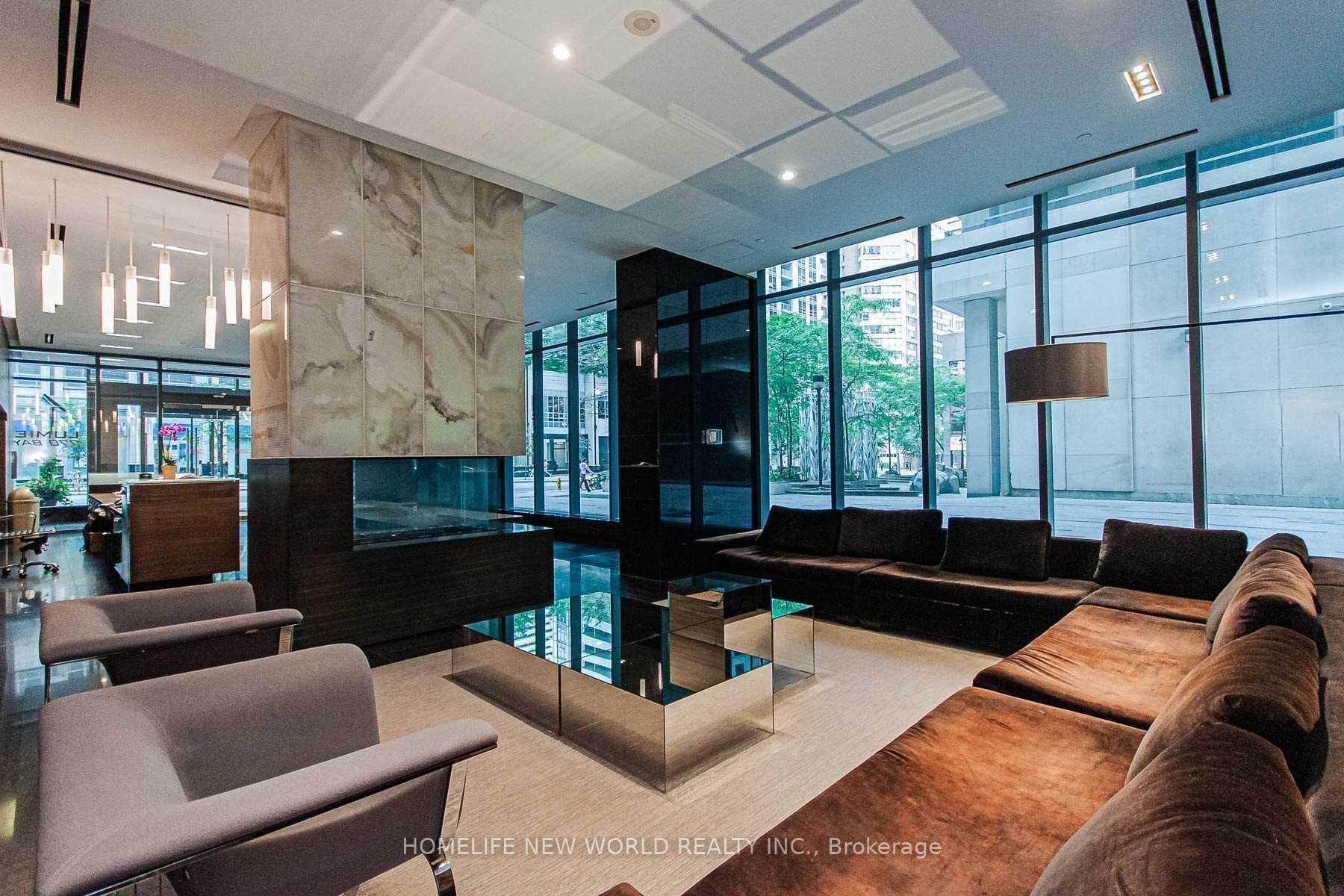 Photo 5 of Unit 808, 770 Bay Street, Toronto, Bay Street Corridor — HOMEH