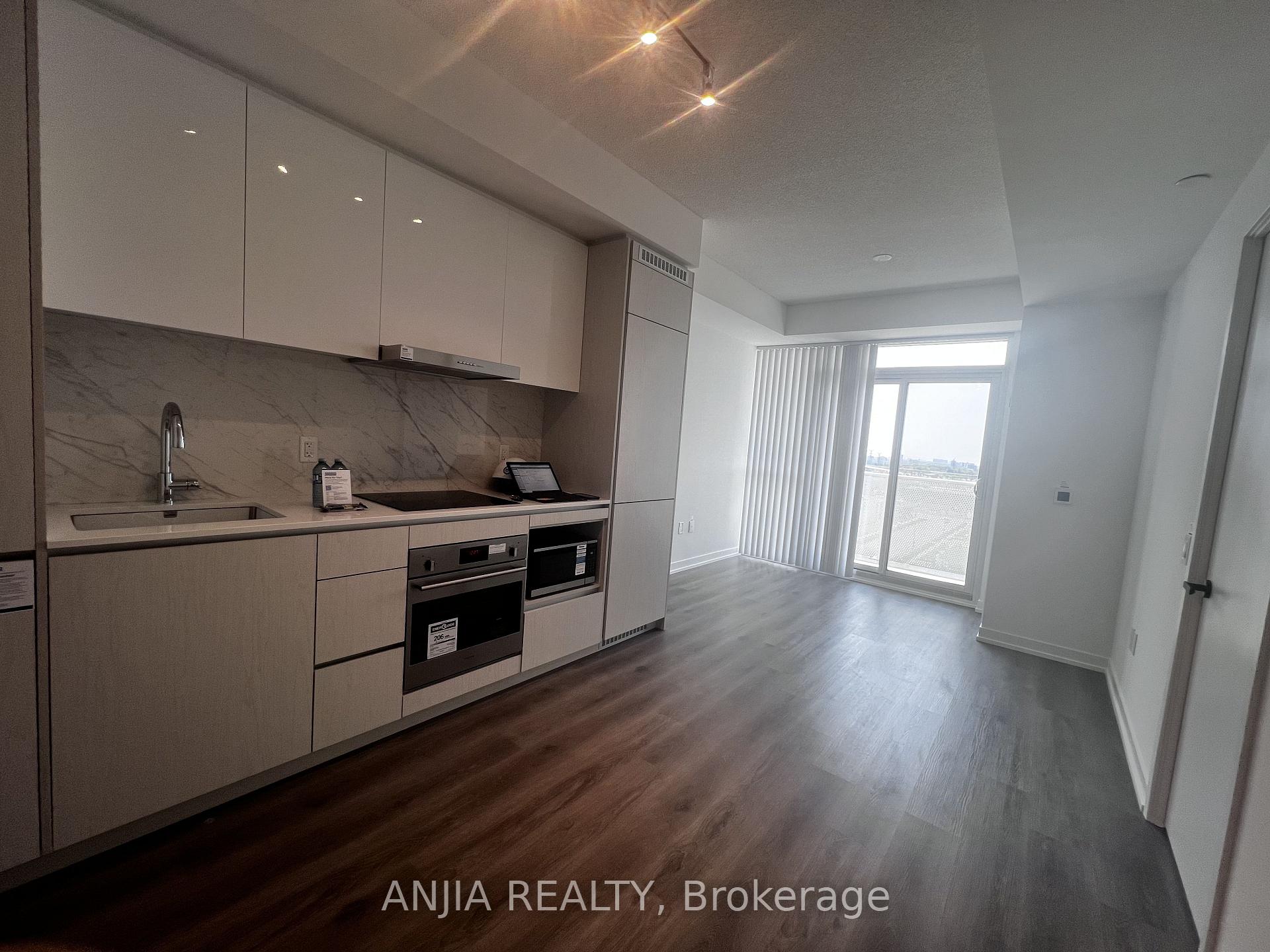 Photo 31 of Unit 1112, 28 Interchange Way, Vaughan, Vaughan Corporate Centre — HOMEH