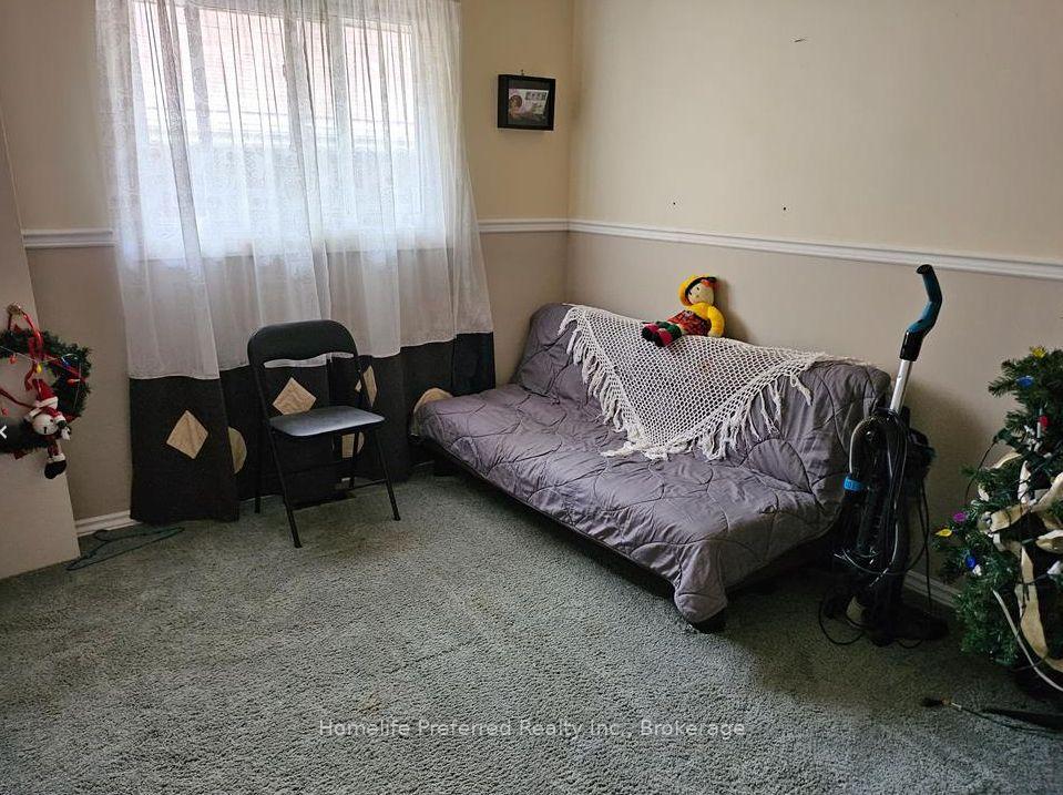 Photo 6 of 17B Beechwood Drive, Peterborough, Monaghan Ward 2 — HOMEH