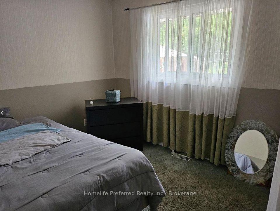 Photo 8 of 17B Beechwood Drive, Peterborough, Monaghan Ward 2 — HOMEH