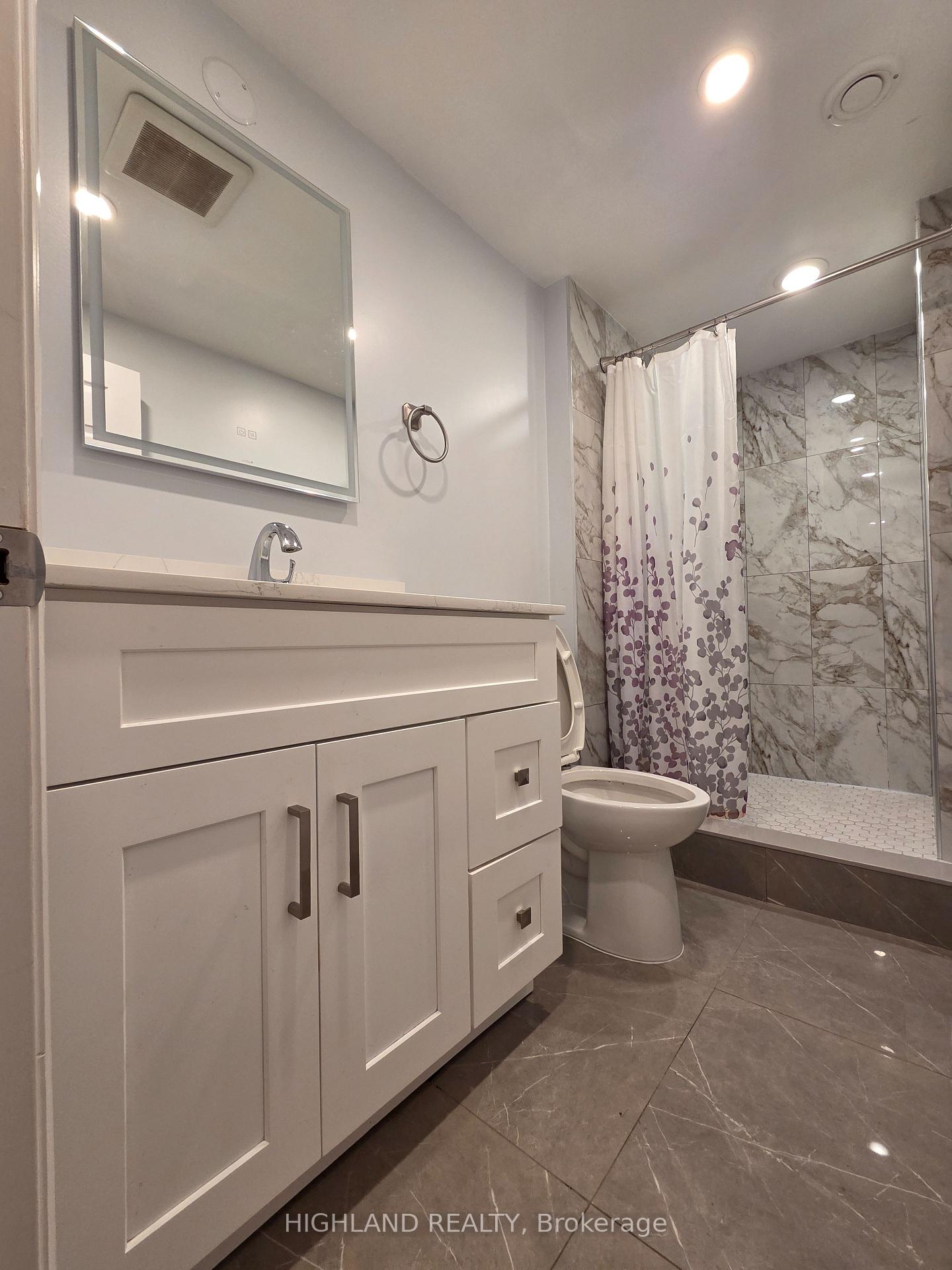 Photo 10 of Unit Bsmt, 252 Hickory Circle, Oakville, Wedgewood Creek — HOMEH
