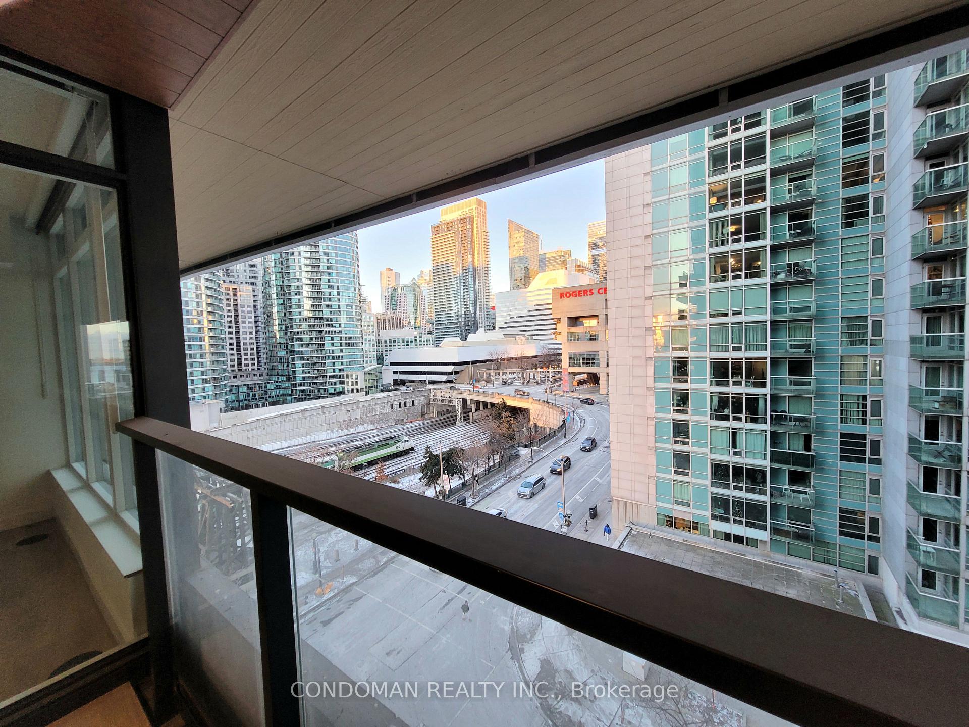 Photo 6 of Unit 703, 1 Concord Cityplace Way, Toronto, Waterfront Communities — HOMEH