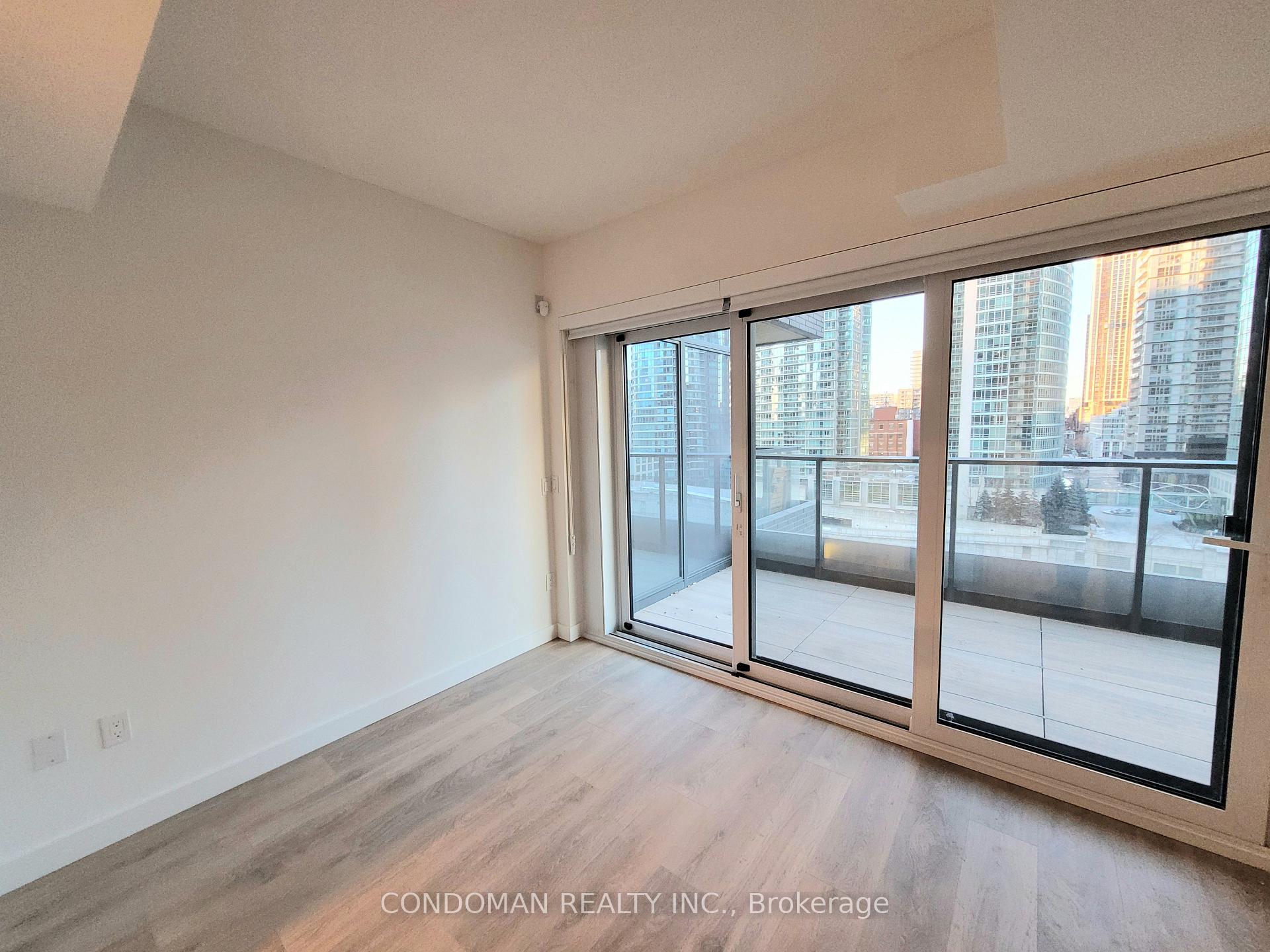 Photo 11 of Unit 703, 1 Concord Cityplace Way, Toronto, Waterfront Communities — HOMEH