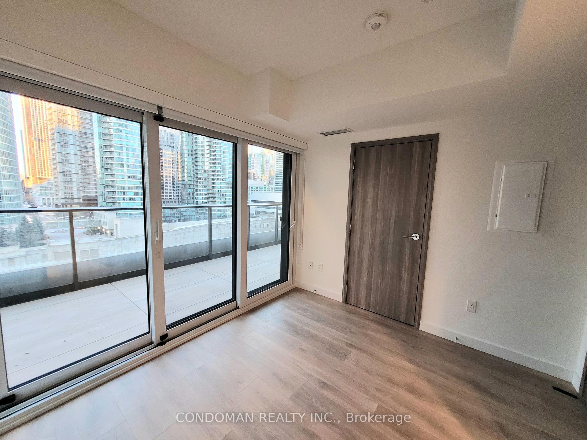 Photo 12 of Unit 703, 1 Concord Cityplace Way, Toronto, Waterfront Communities — HOMEH