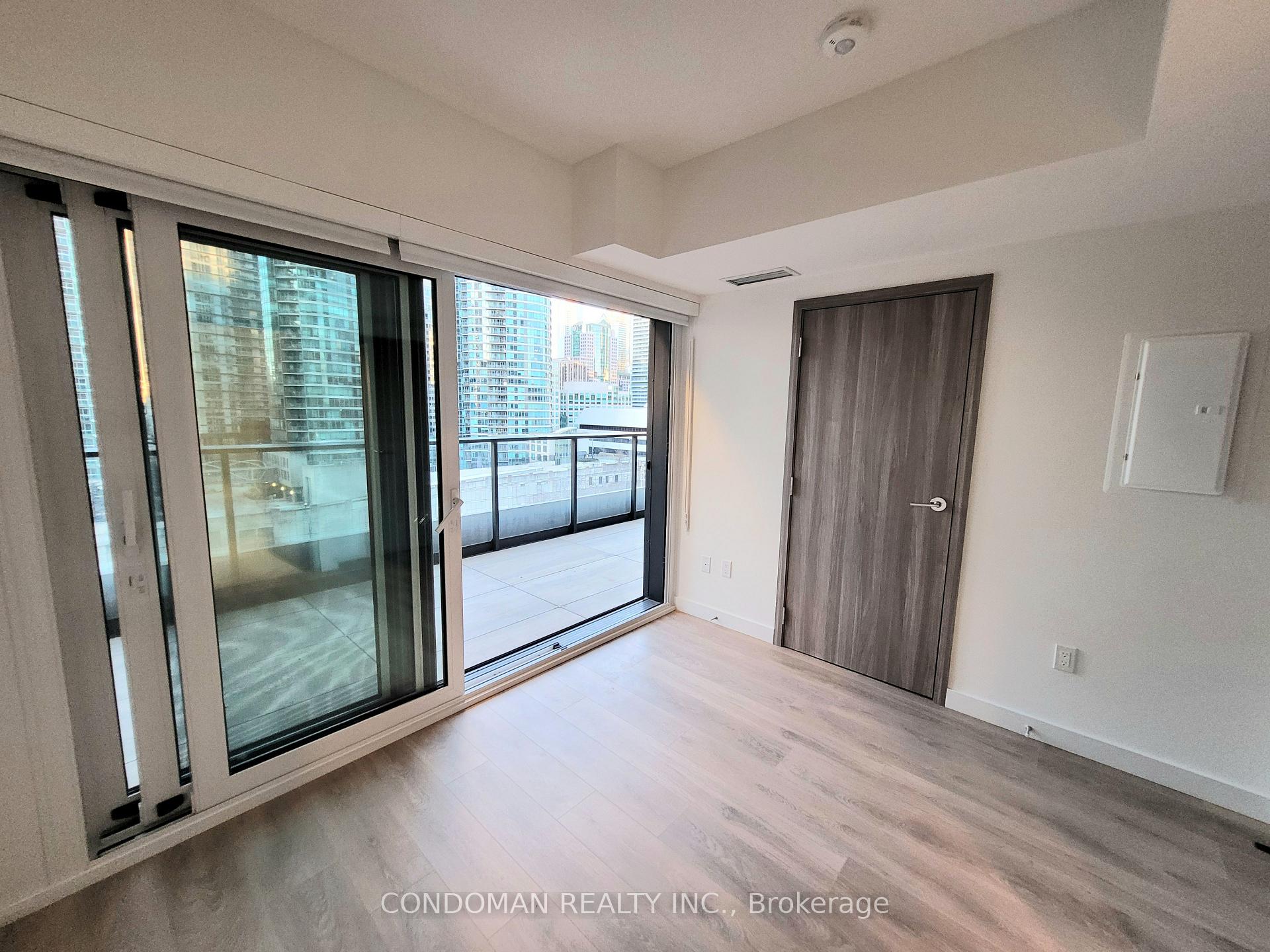 Photo 13 of Unit 703, 1 Concord Cityplace Way, Toronto, Waterfront Communities — HOMEH