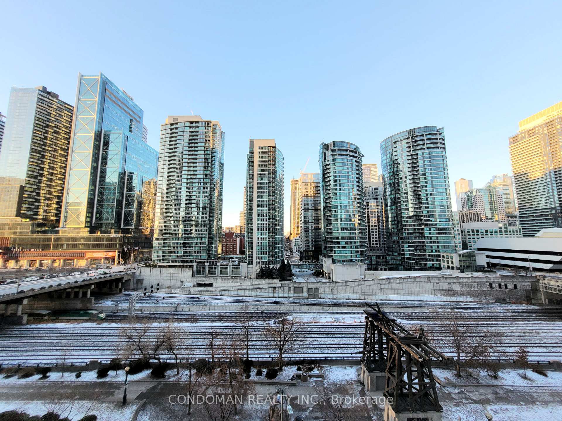 Photo 18 of Unit 703, 1 Concord Cityplace Way, Toronto, Waterfront Communities — HOMEH