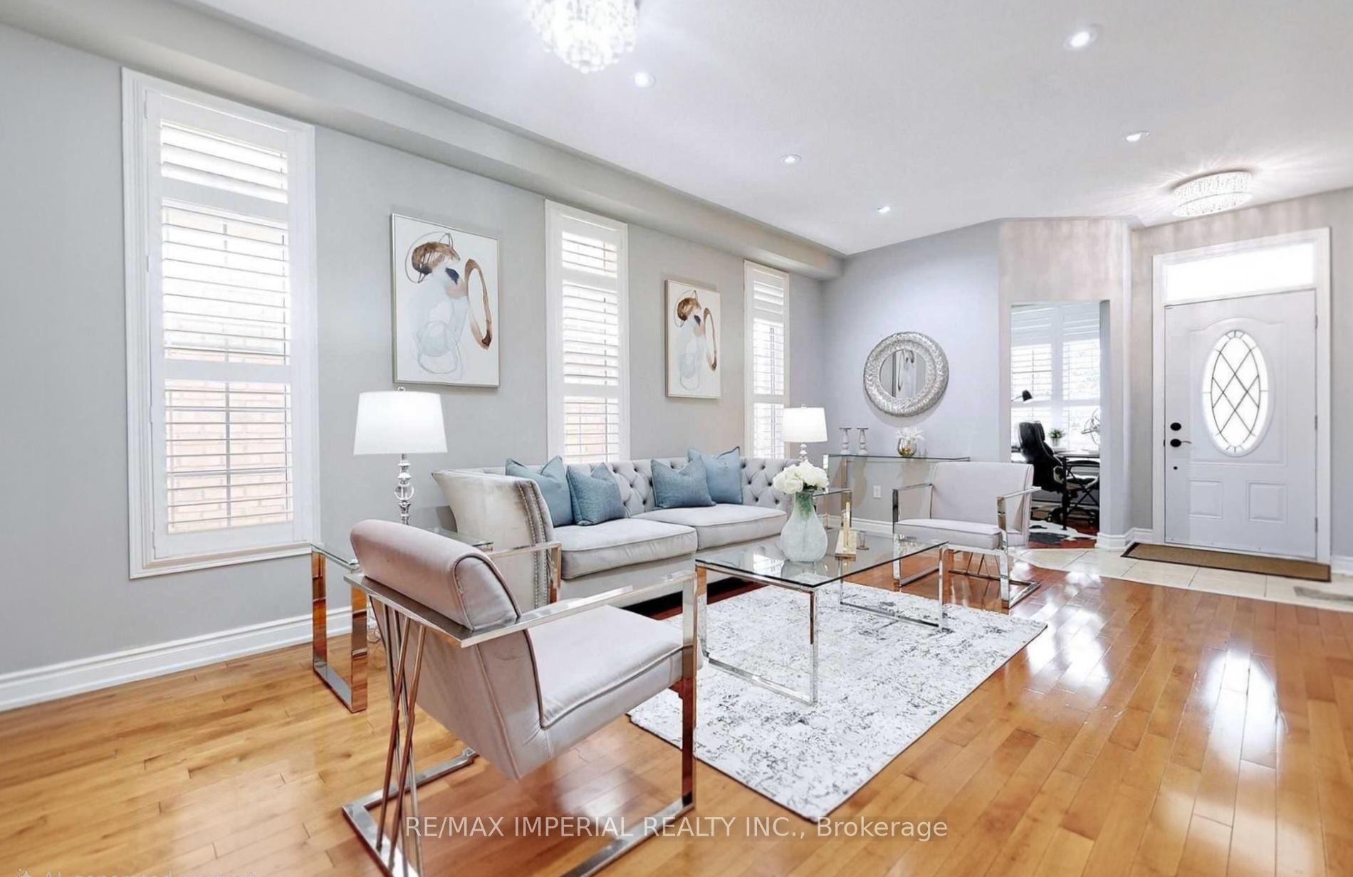 Photo 5 of 156 Goldenwood Crescent, Markham, Greensborough — HOMEH
