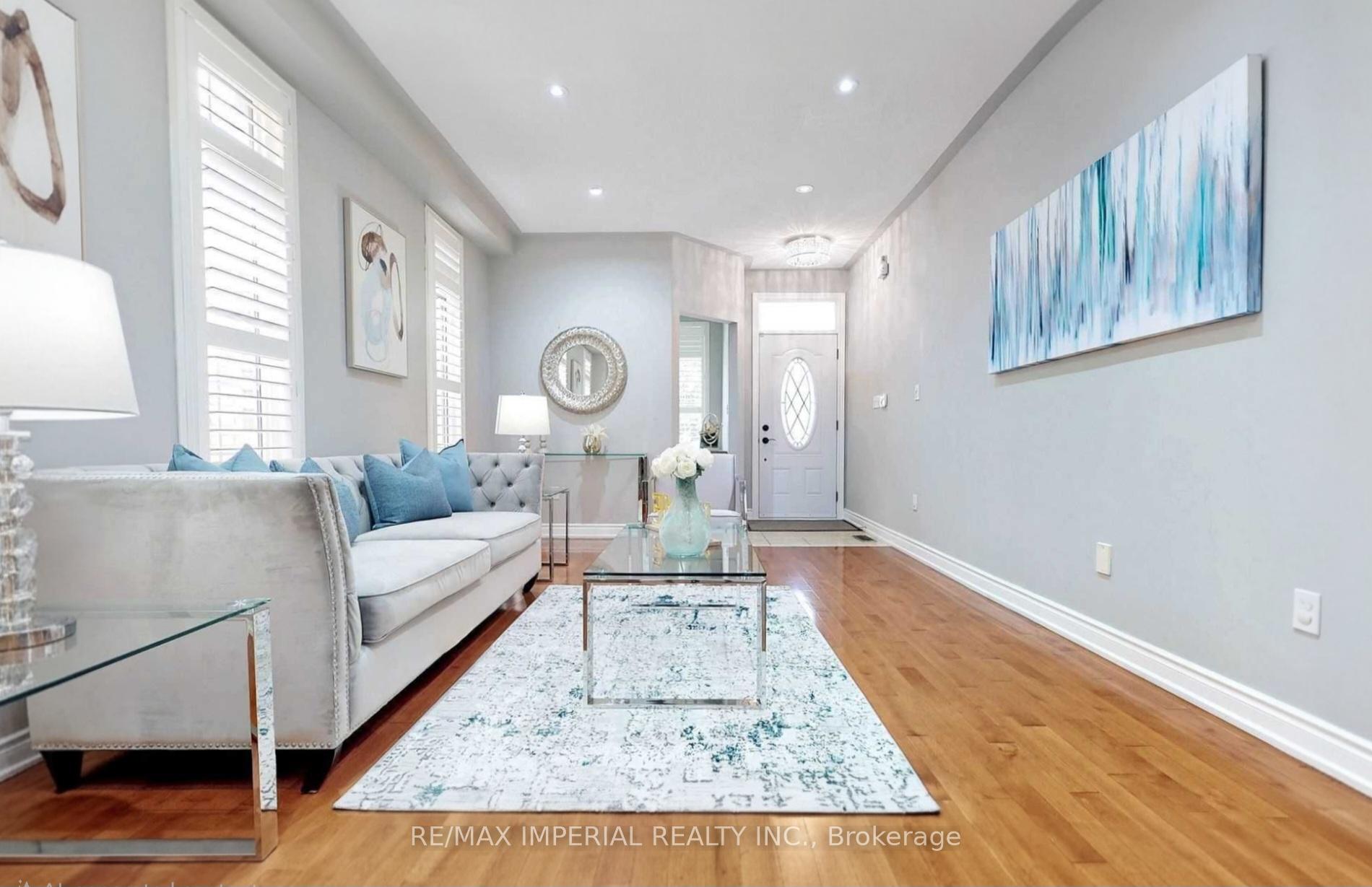 Photo 7 of 156 Goldenwood Crescent, Markham, Greensborough — HOMEH