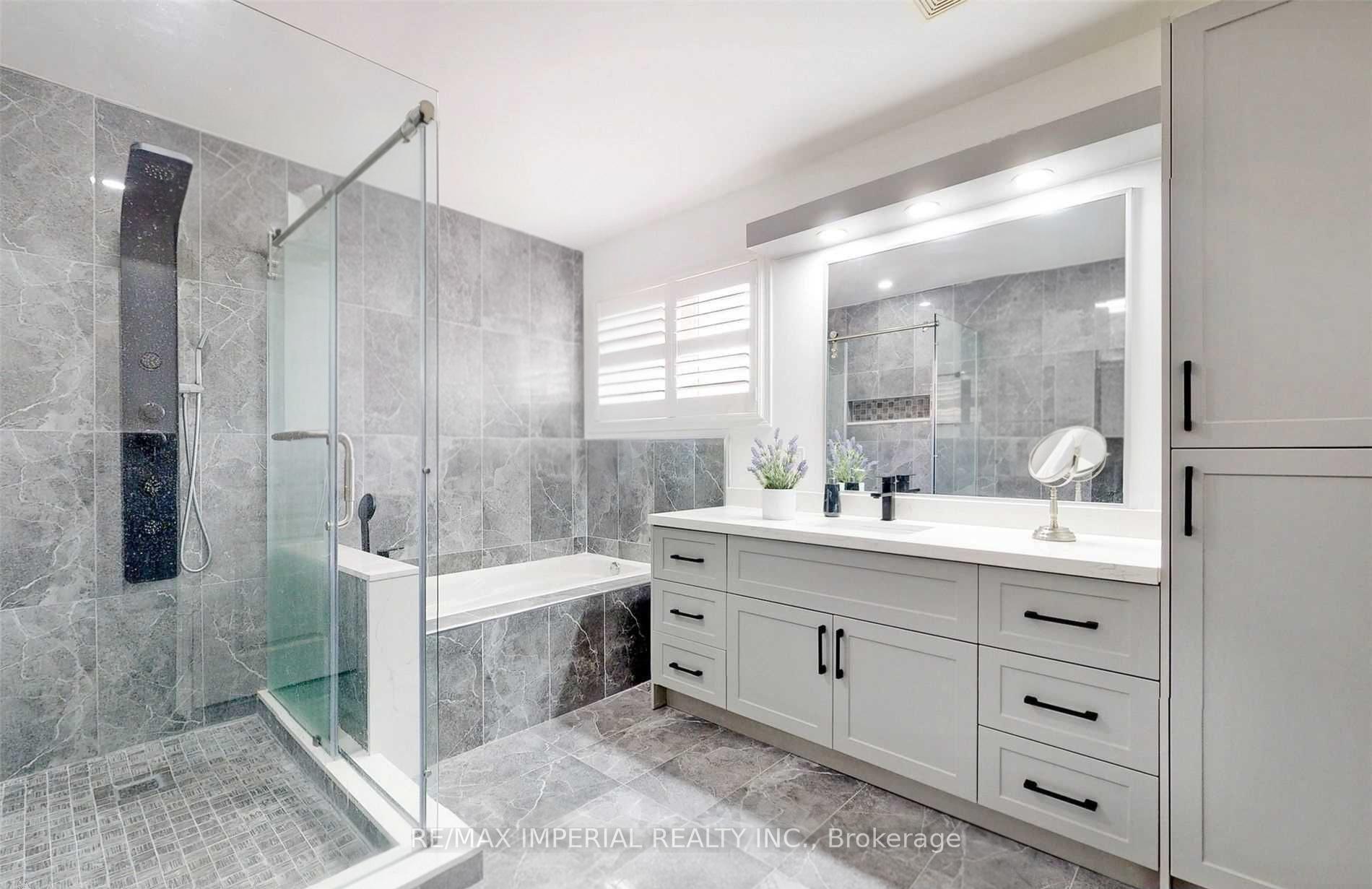 Photo 25 of 156 Goldenwood Crescent, Markham, Greensborough — HOMEH