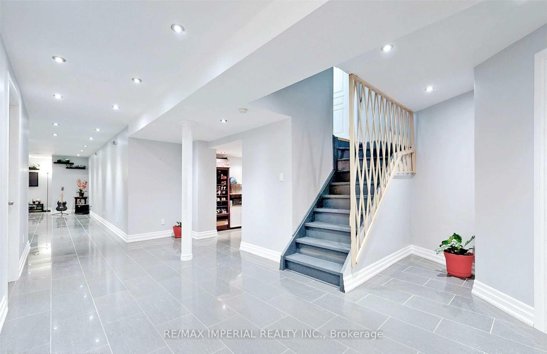 Photo 31 of 156 Goldenwood Crescent, Markham, Greensborough — HOMEH