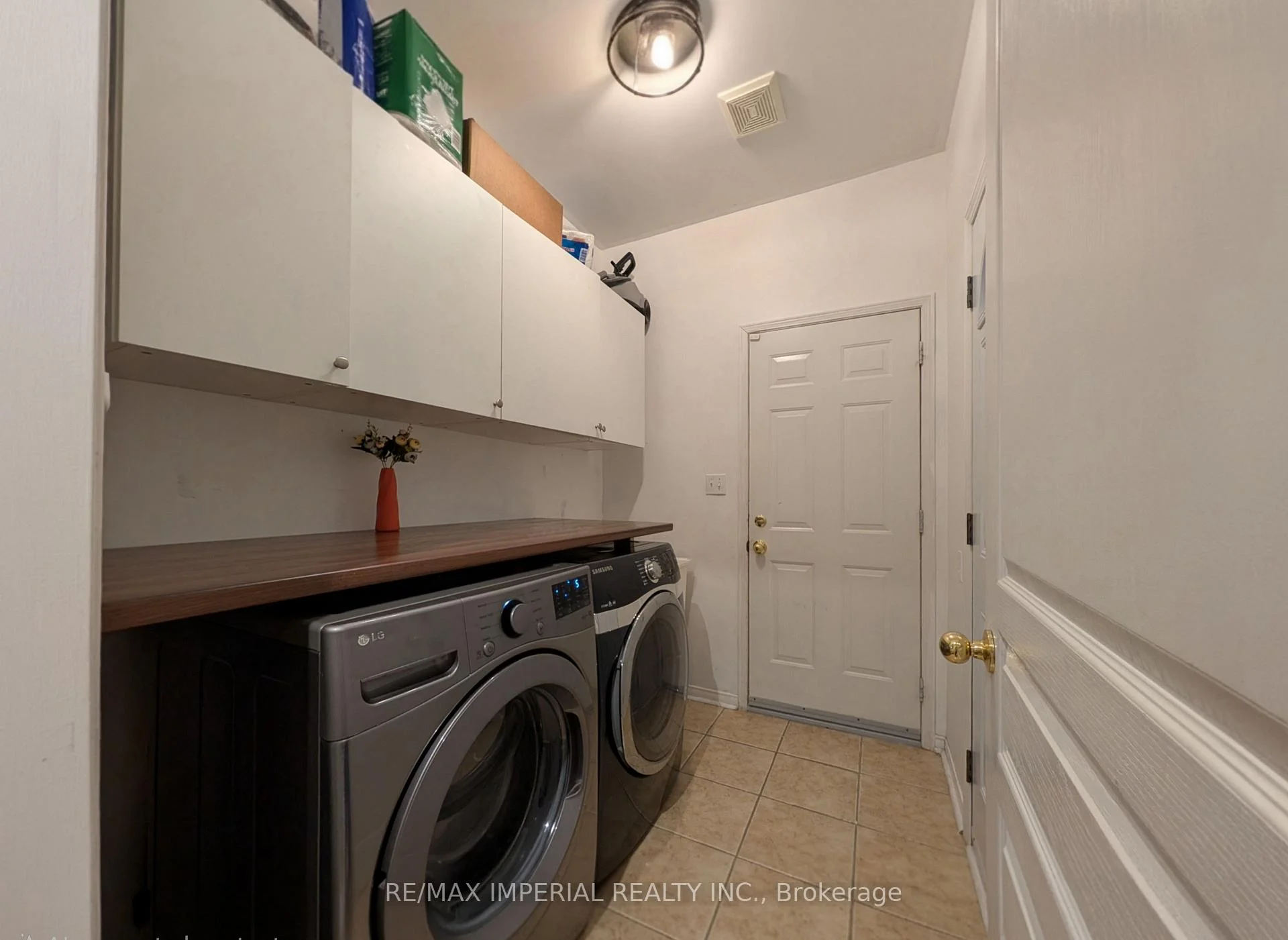 Photo 39 of 156 Goldenwood Crescent, Markham, Greensborough — HOMEH