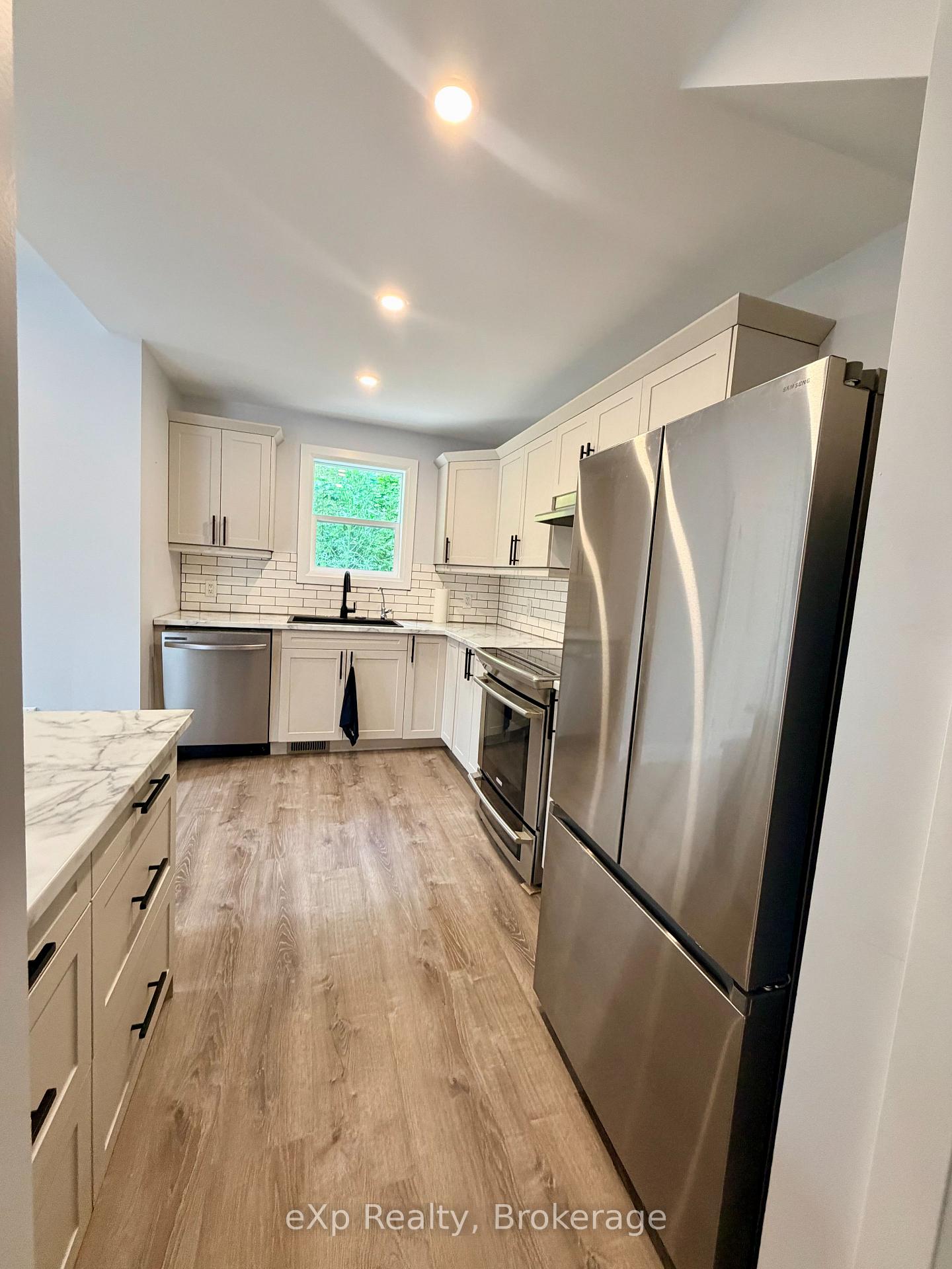 Photo 6 of 218 2nd Avenue E, Owen Sound — HOMEH