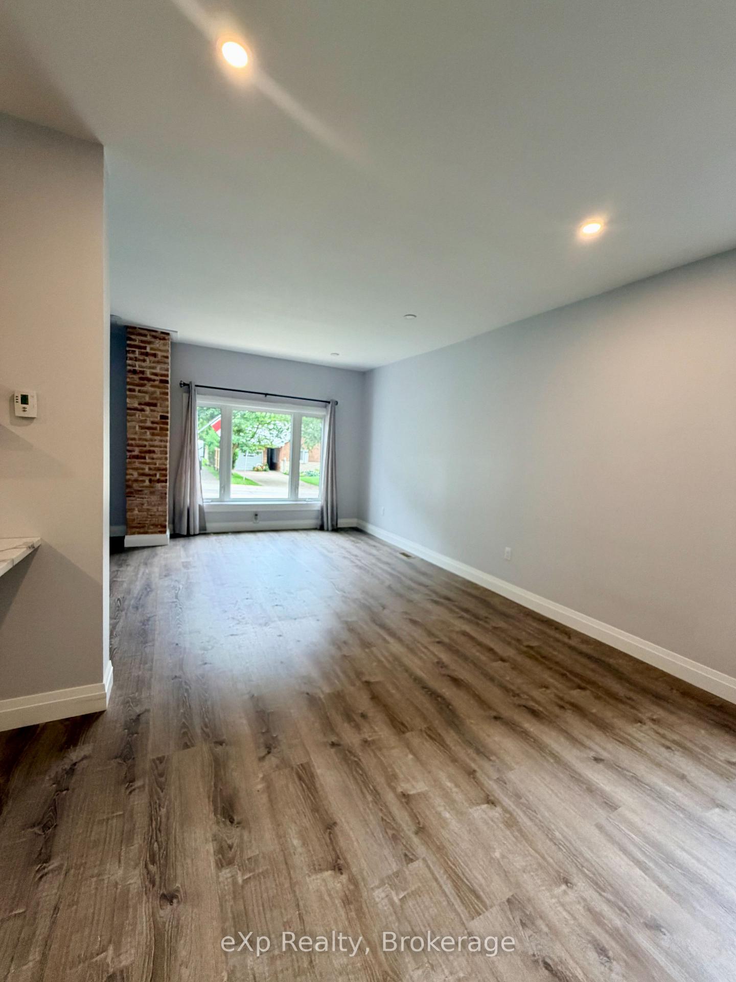 Photo 7 of 218 2nd Avenue E, Owen Sound — HOMEH