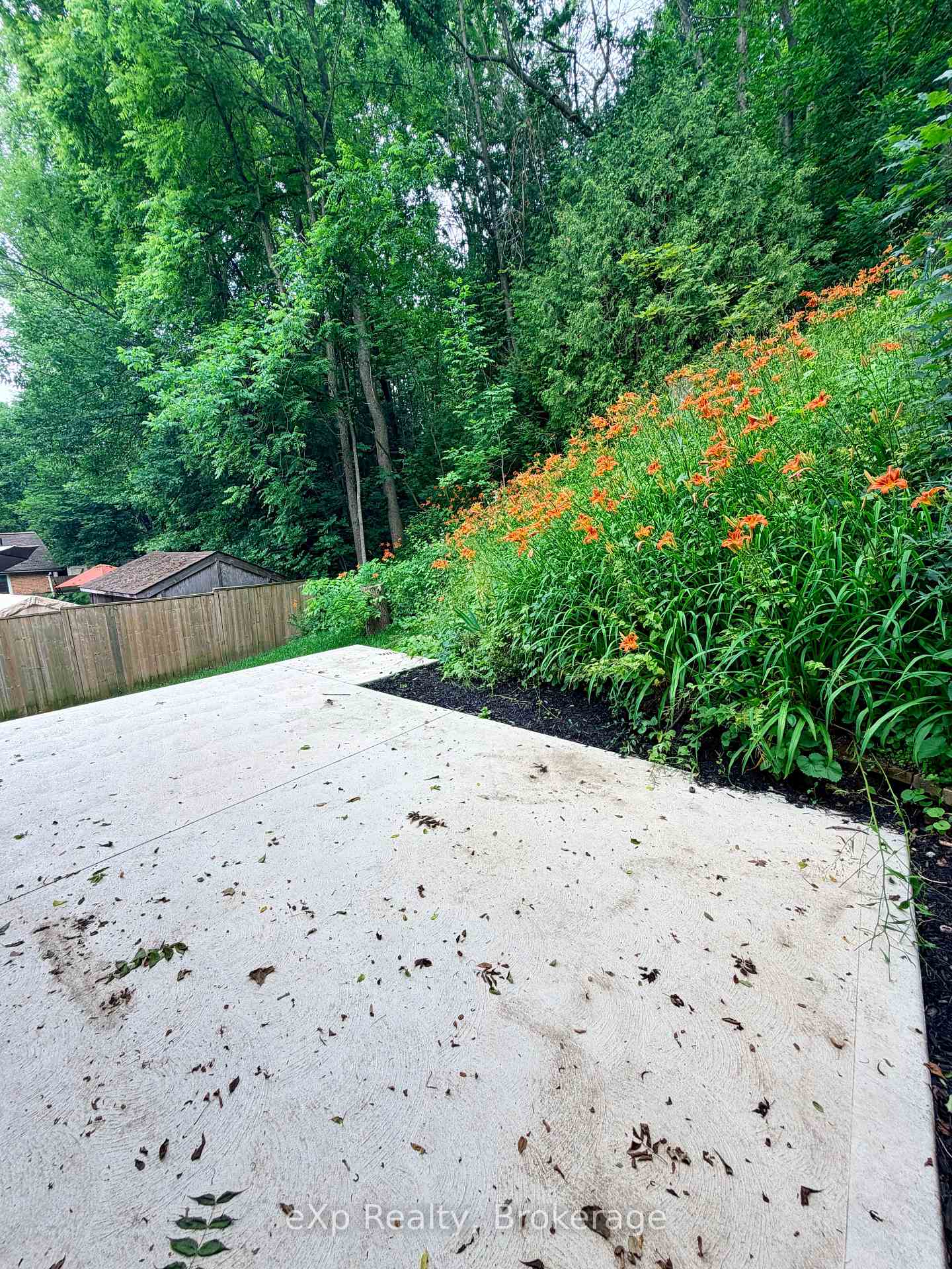 Photo 17 of 218 2nd Avenue E, Owen Sound — HOMEH