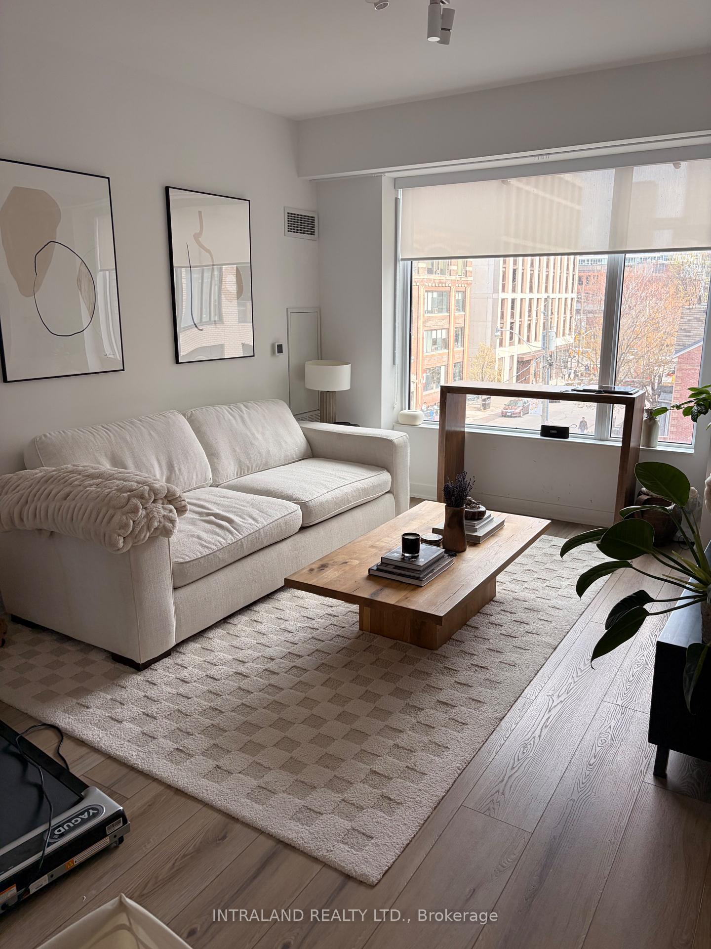 Front of Unit 313, 543 Richmond Street W