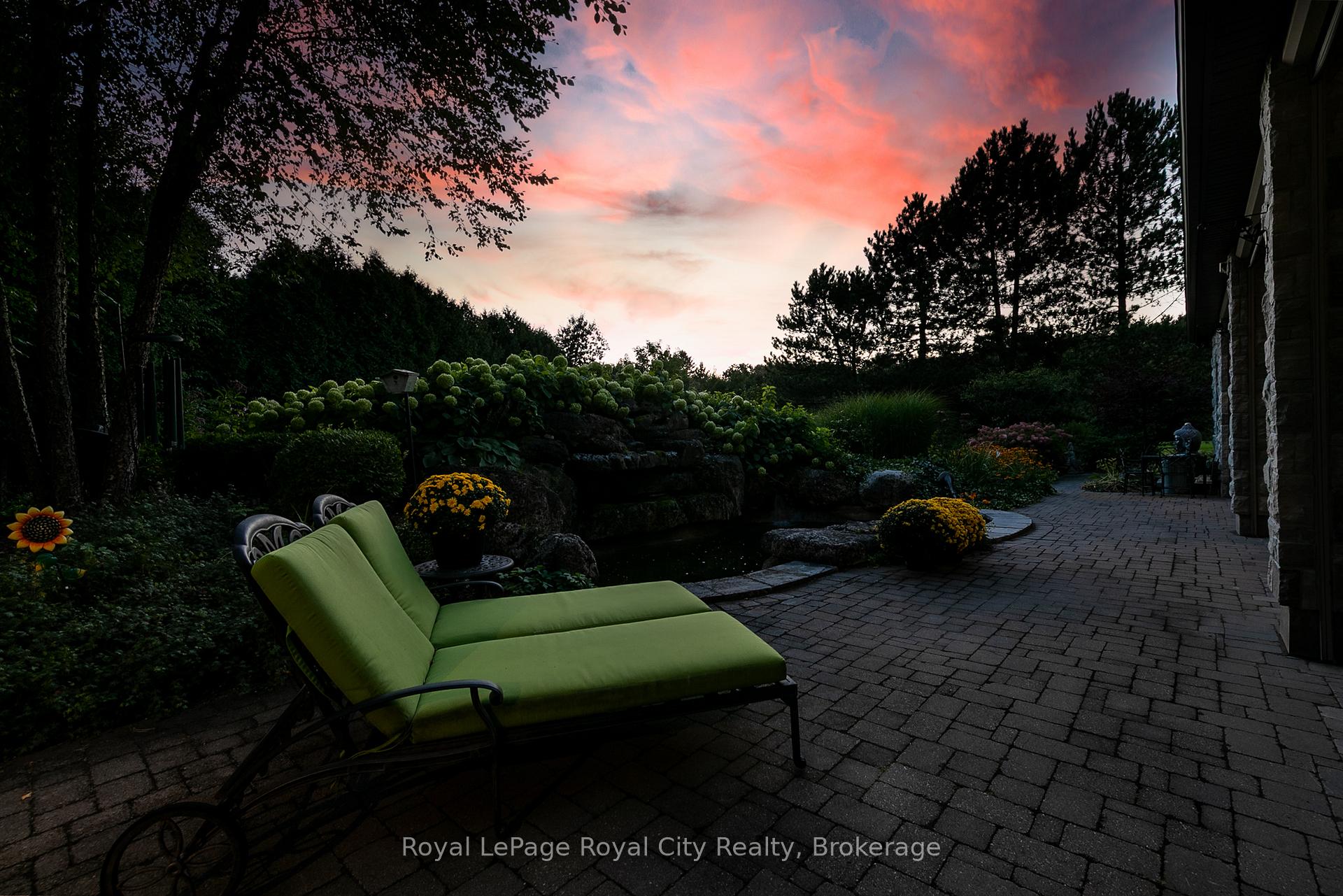 Photo 47 of 38 Carriage Lane, Puslinch, Rural Puslinch East — HOMEH