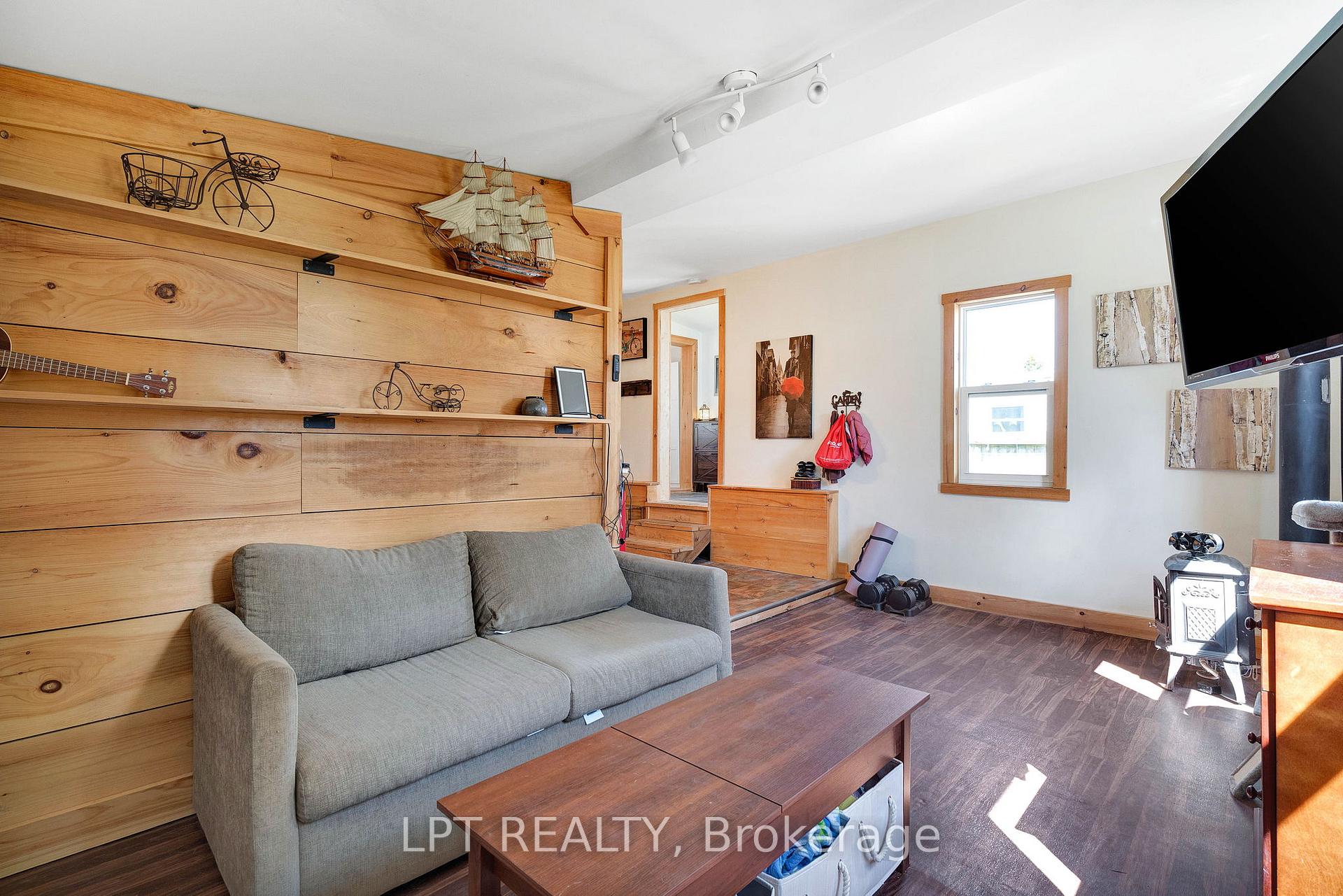 Photo 8 of 198 Munroe Street, West Elgin, West Lorne — HOMEH