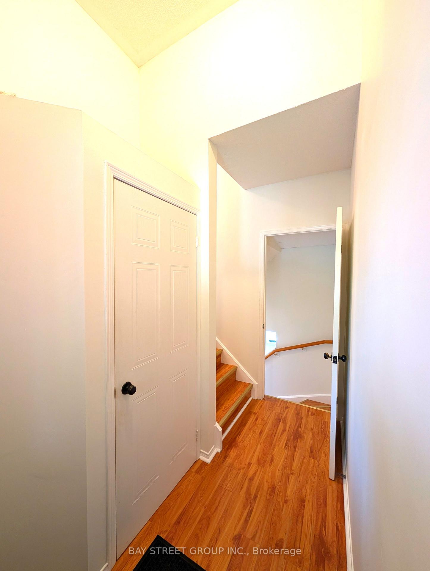 Photo 3 of 67 Rougehaven Way, Markham, Vinegar Hill — HOMEH