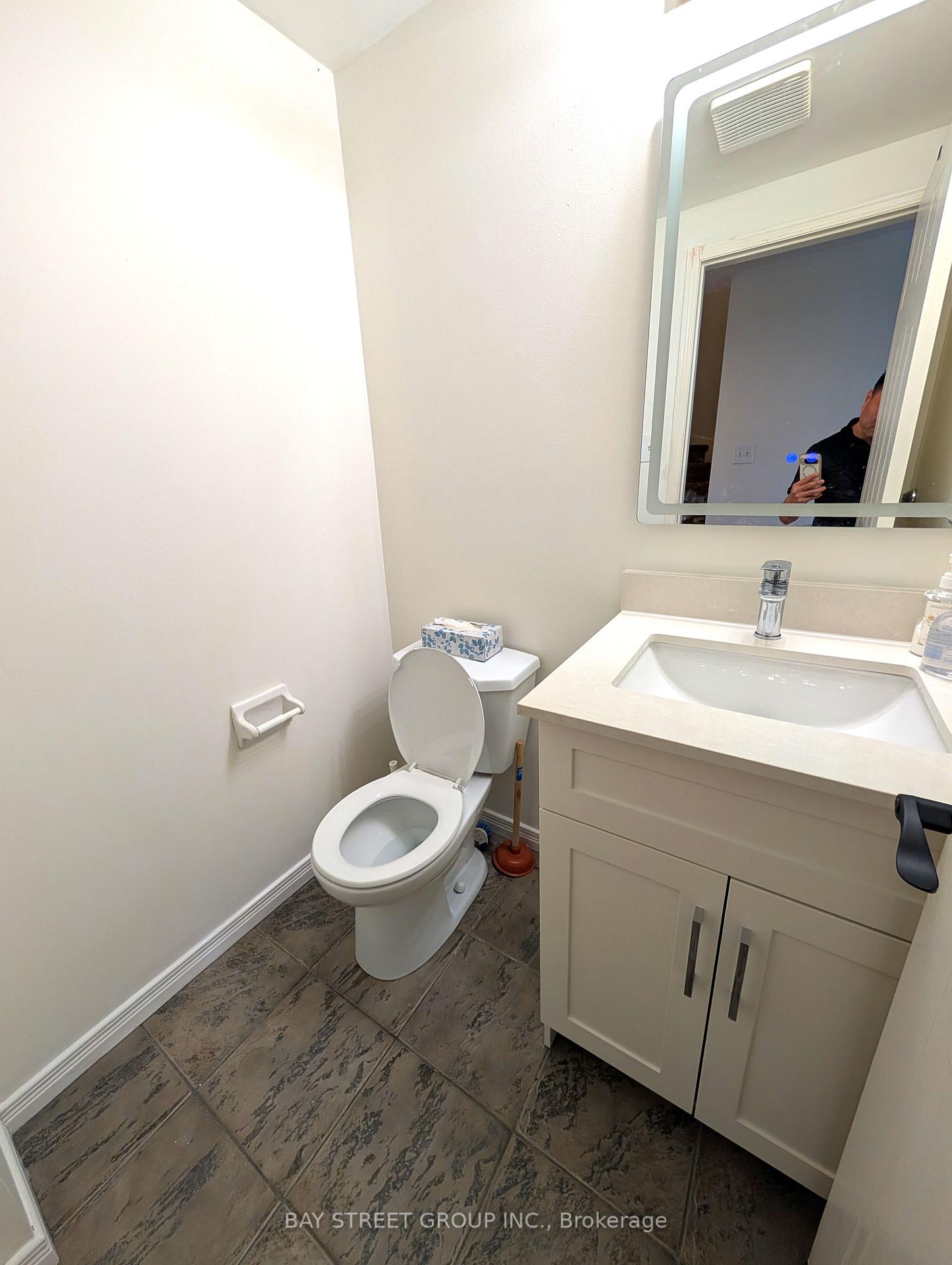 Photo 9 of 67 Rougehaven Way, Markham, Vinegar Hill — HOMEH