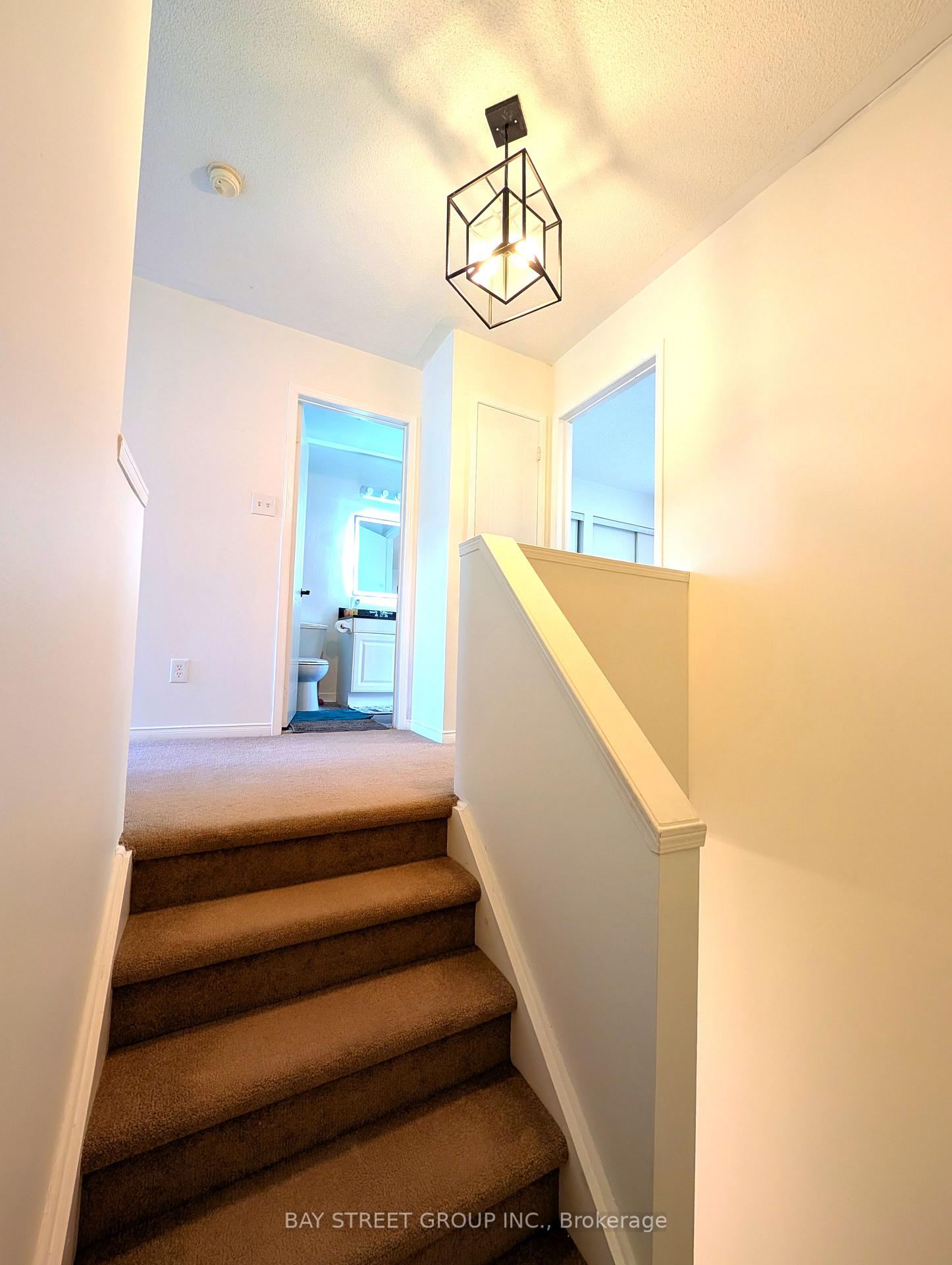 Photo 15 of 67 Rougehaven Way, Markham, Vinegar Hill — HOMEH