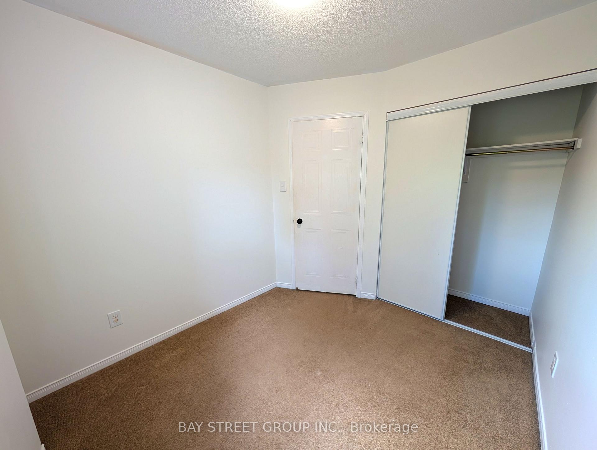Photo 17 of 67 Rougehaven Way, Markham, Vinegar Hill — HOMEH