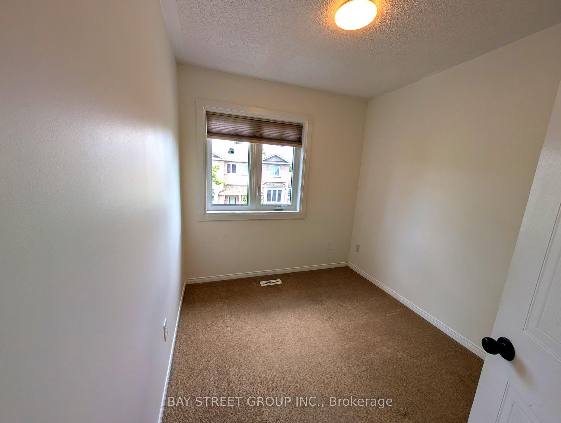 Photo 22 of 67 Rougehaven Way, Markham, Vinegar Hill — HOMEH