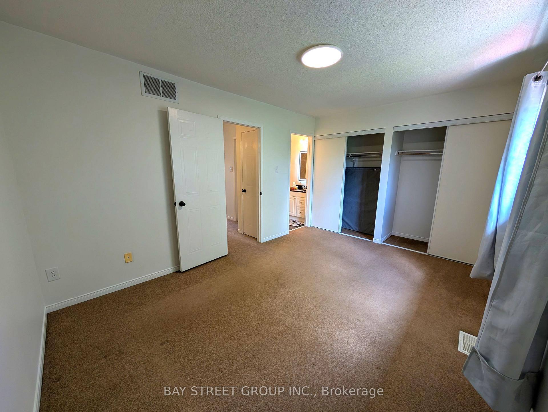 Photo 27 of 67 Rougehaven Way, Markham, Vinegar Hill — HOMEH
