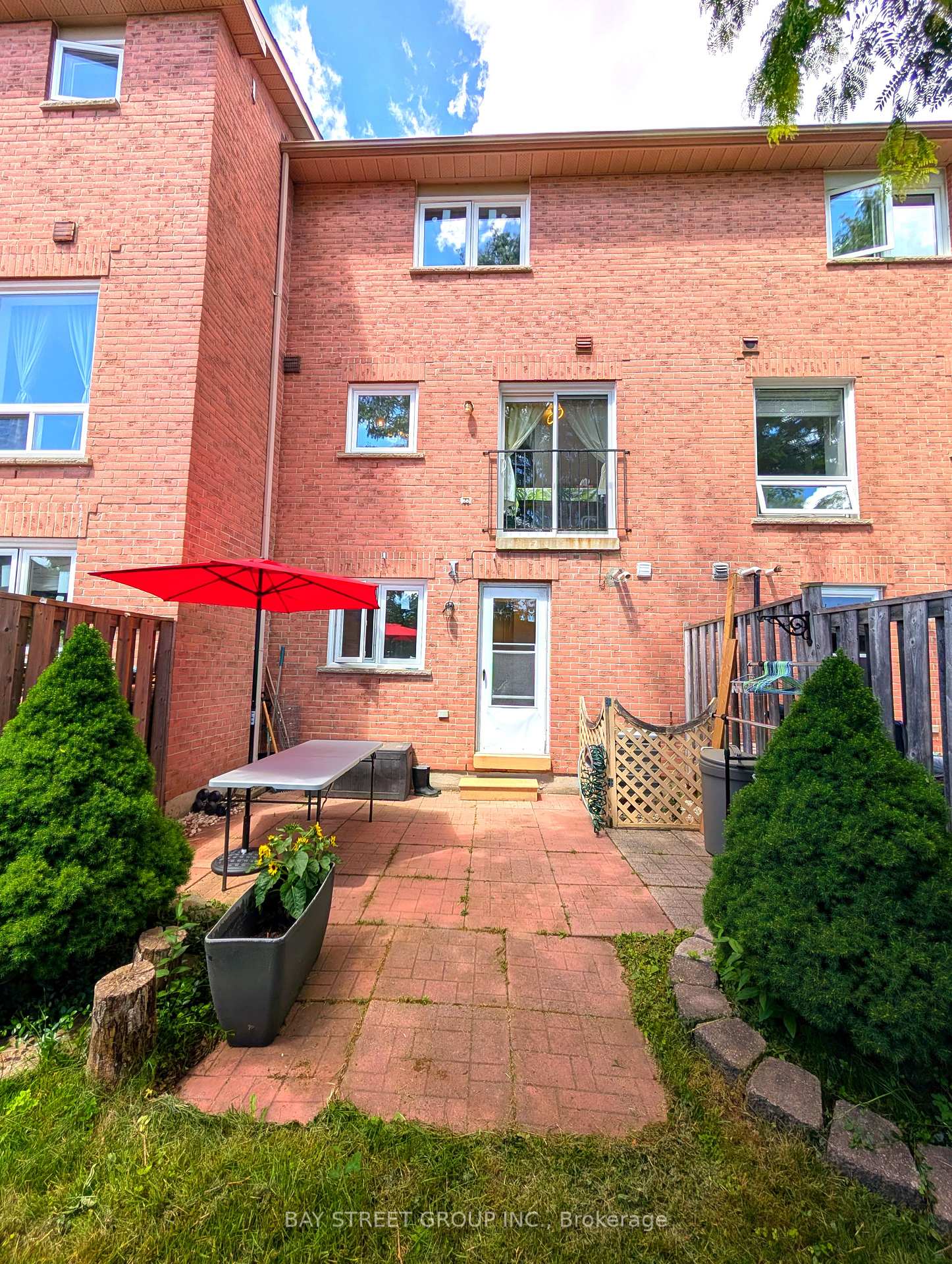 Photo 35 of 67 Rougehaven Way, Markham, Vinegar Hill — HOMEH