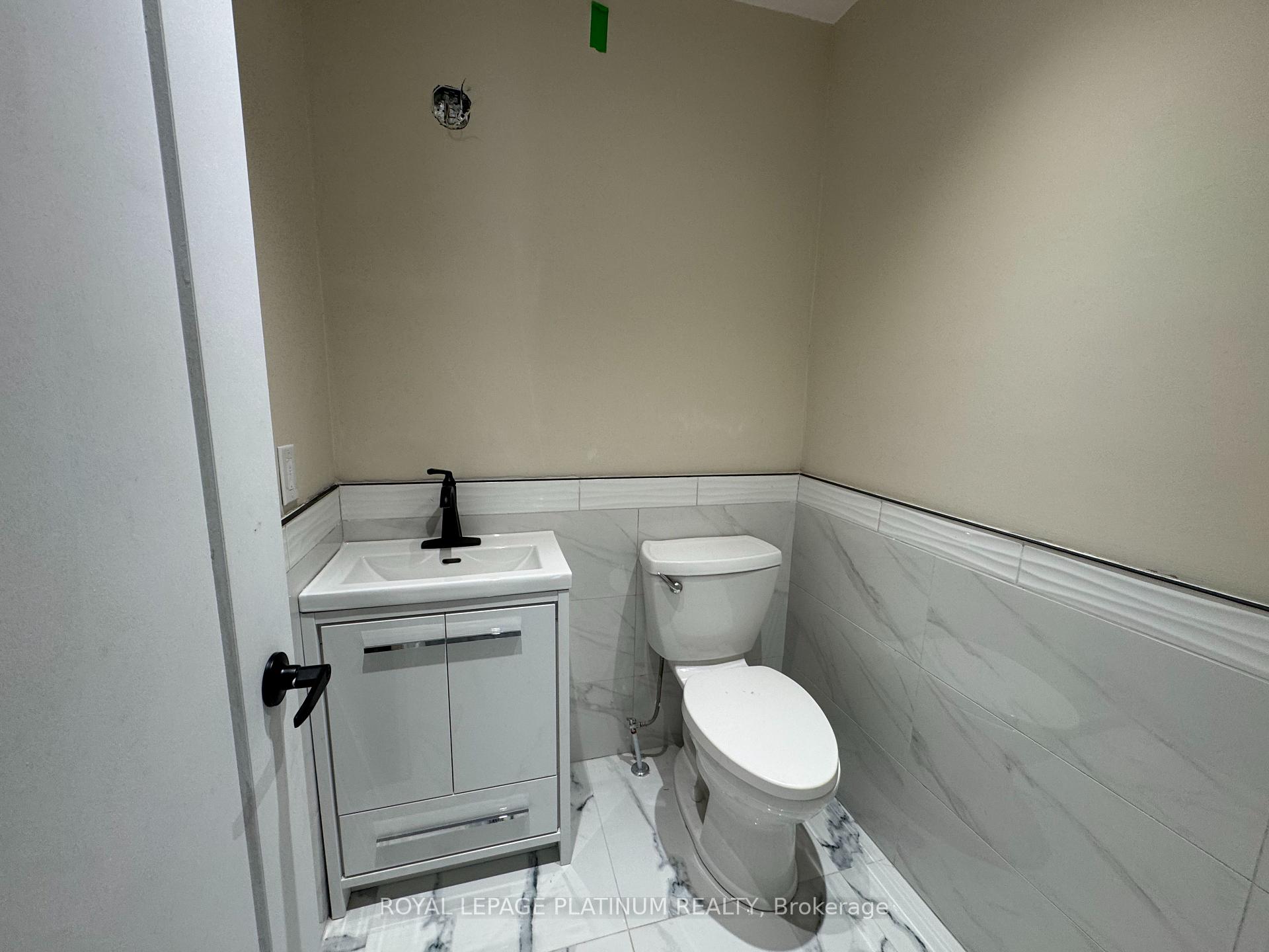 Photo 12 of 60 Brookfield Court, Brampton, Fletcher's West — HOMEH
