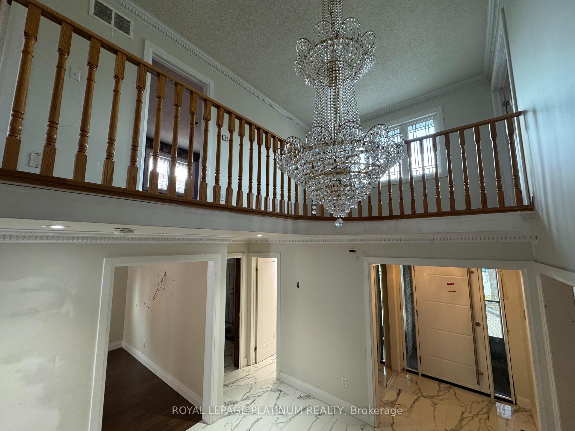 Photo 13 of 60 Brookfield Court, Brampton, Fletcher's West — HOMEH