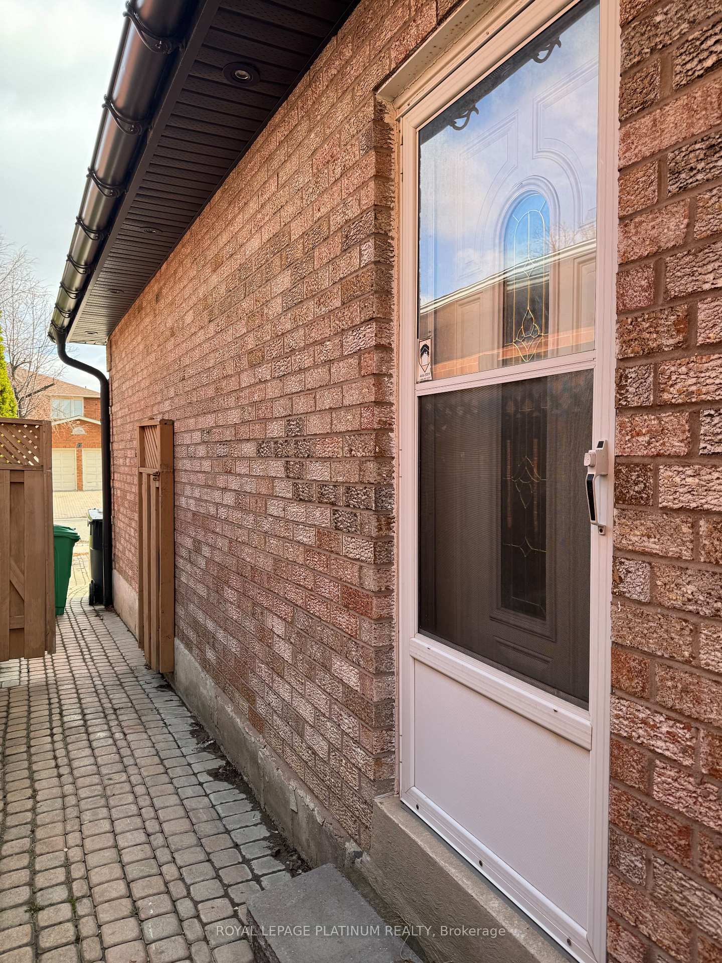 Photo 24 of 60 Brookfield Court, Brampton, Fletcher's West — HOMEH