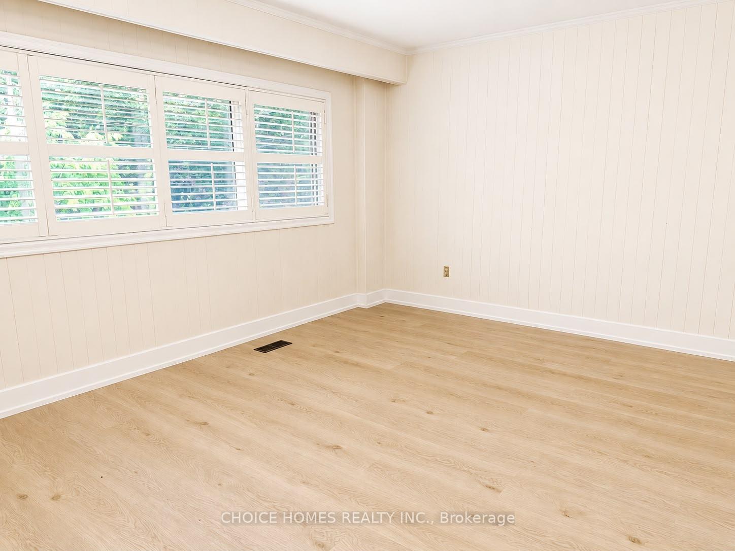 Photo 14 of 19 Landfair Crescent, Scarborough, Woburn — HOMEH