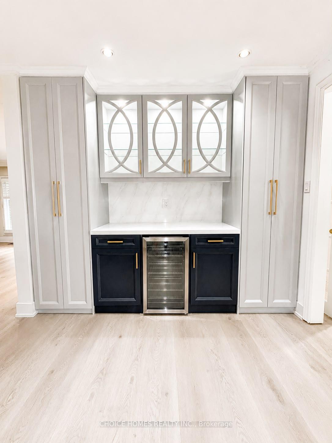 Photo 15 of 19 Landfair Crescent, Scarborough, Woburn — HOMEH