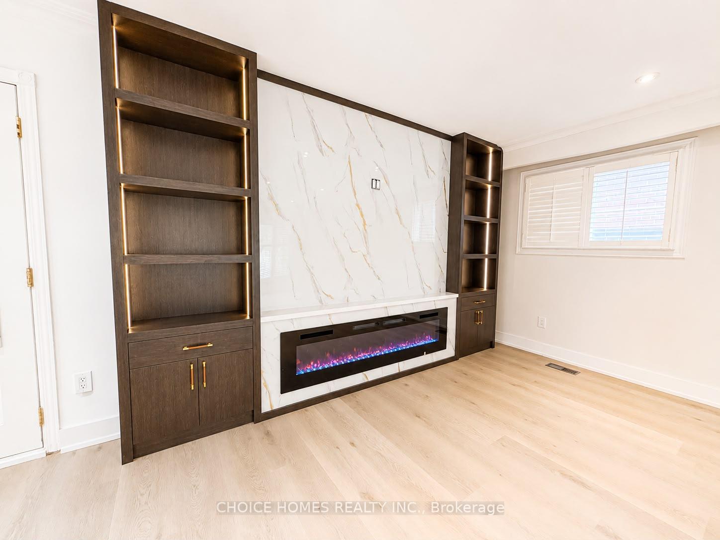 Photo 23 of 19 Landfair Crescent, Scarborough, Woburn — HOMEH